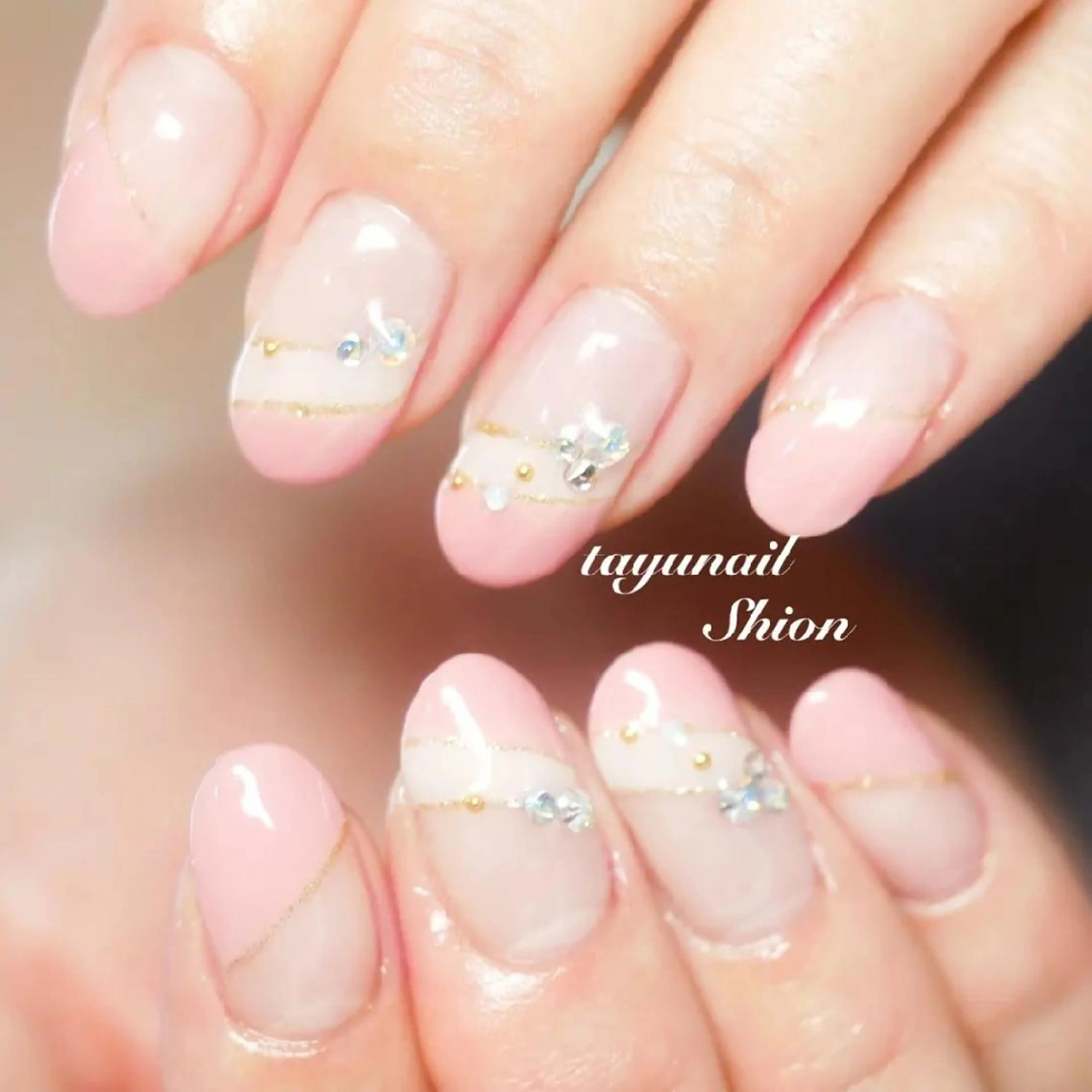 ネイル ブルー フットネイル フレンチネイル ジェルネイル 斜めフレンチ ネイルサロン 【たゆnail】のネイルデザイン