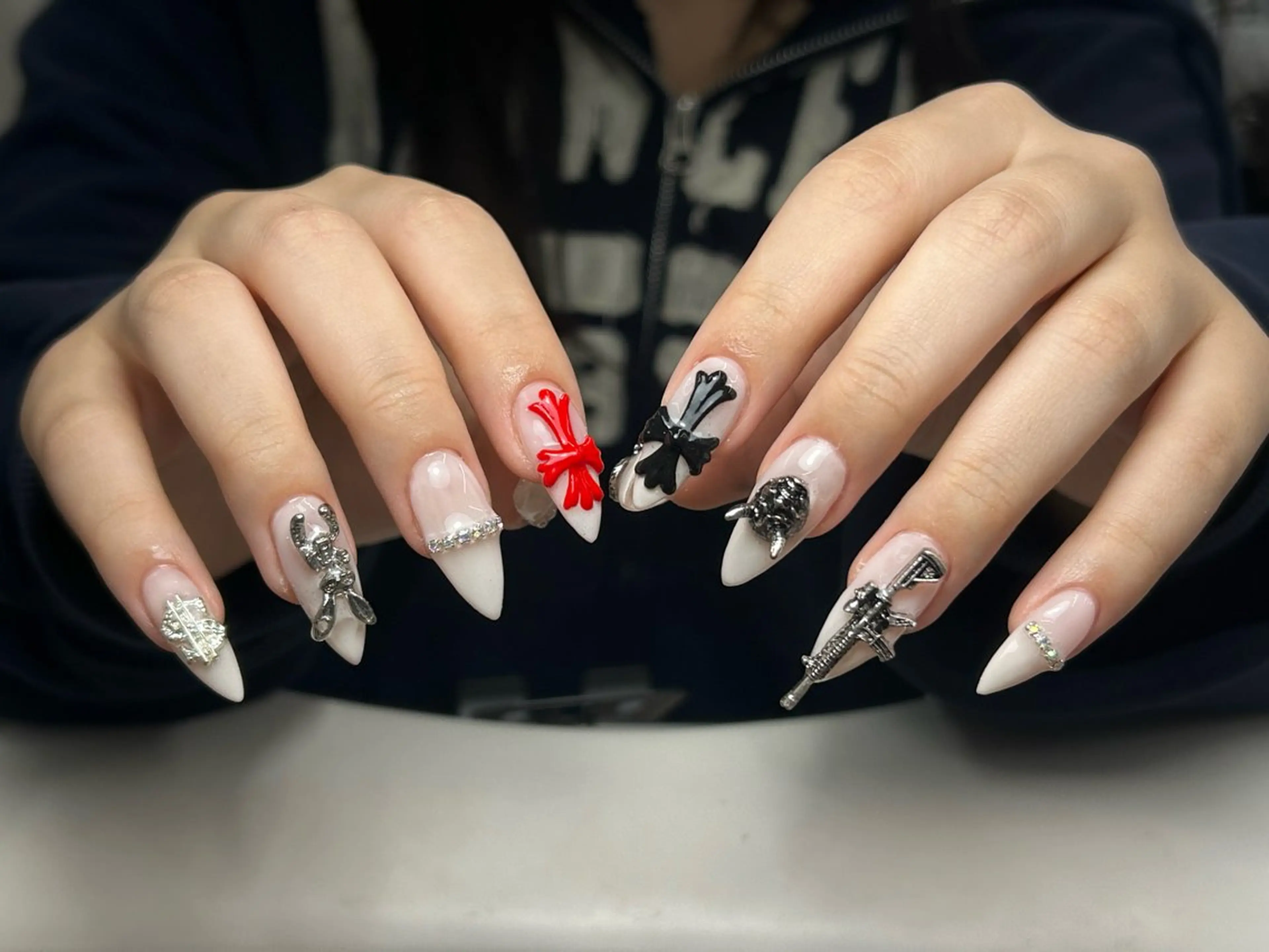 ロング ハンドネイル 28nails. 宮崎のネイルデザイン