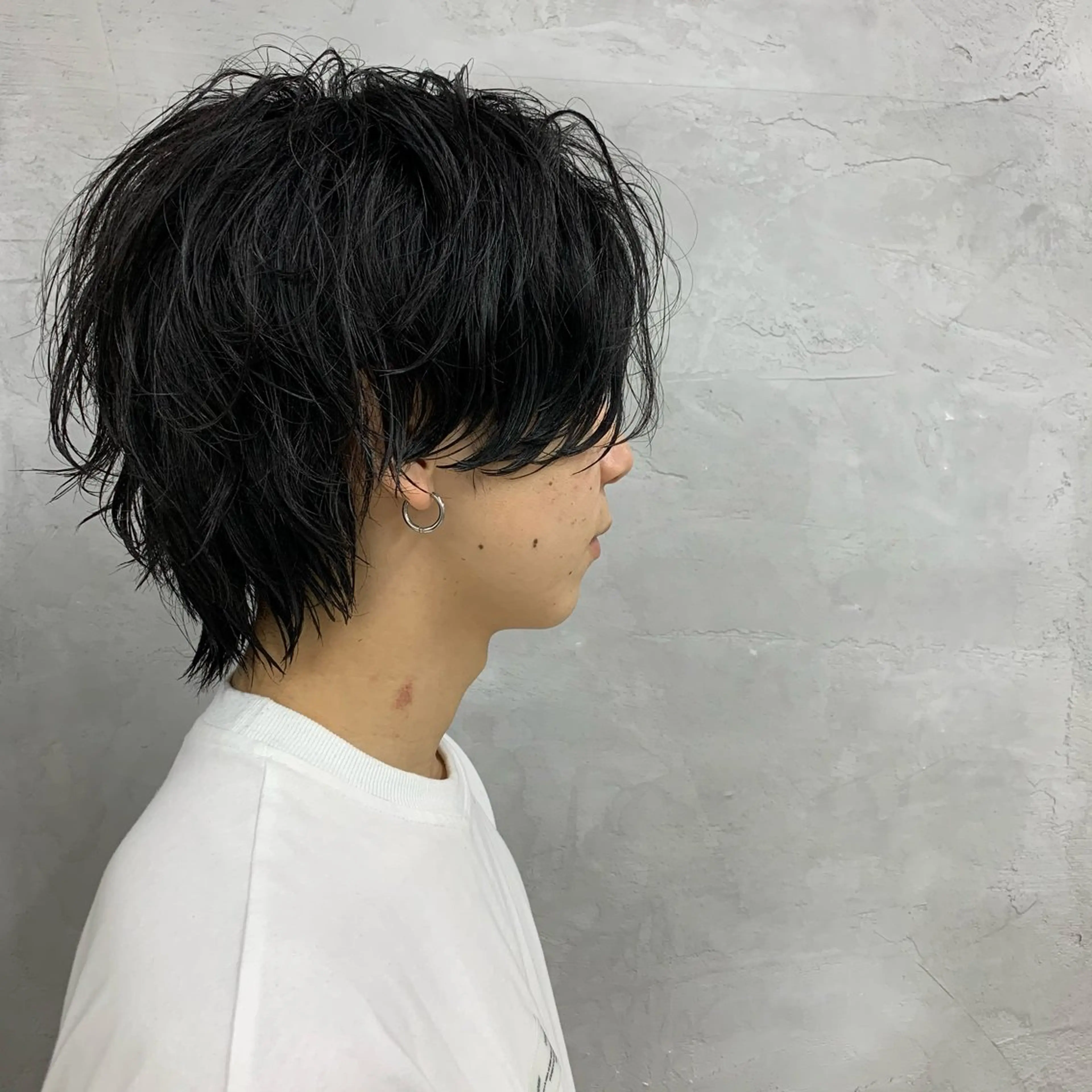 ミディアム パーマ メンズ ミディアムパーマ センターパート メンズパーマ メンズウルフカット ウルフカット カット パーマ トリートメント 田畑 智規のヘアスタイル