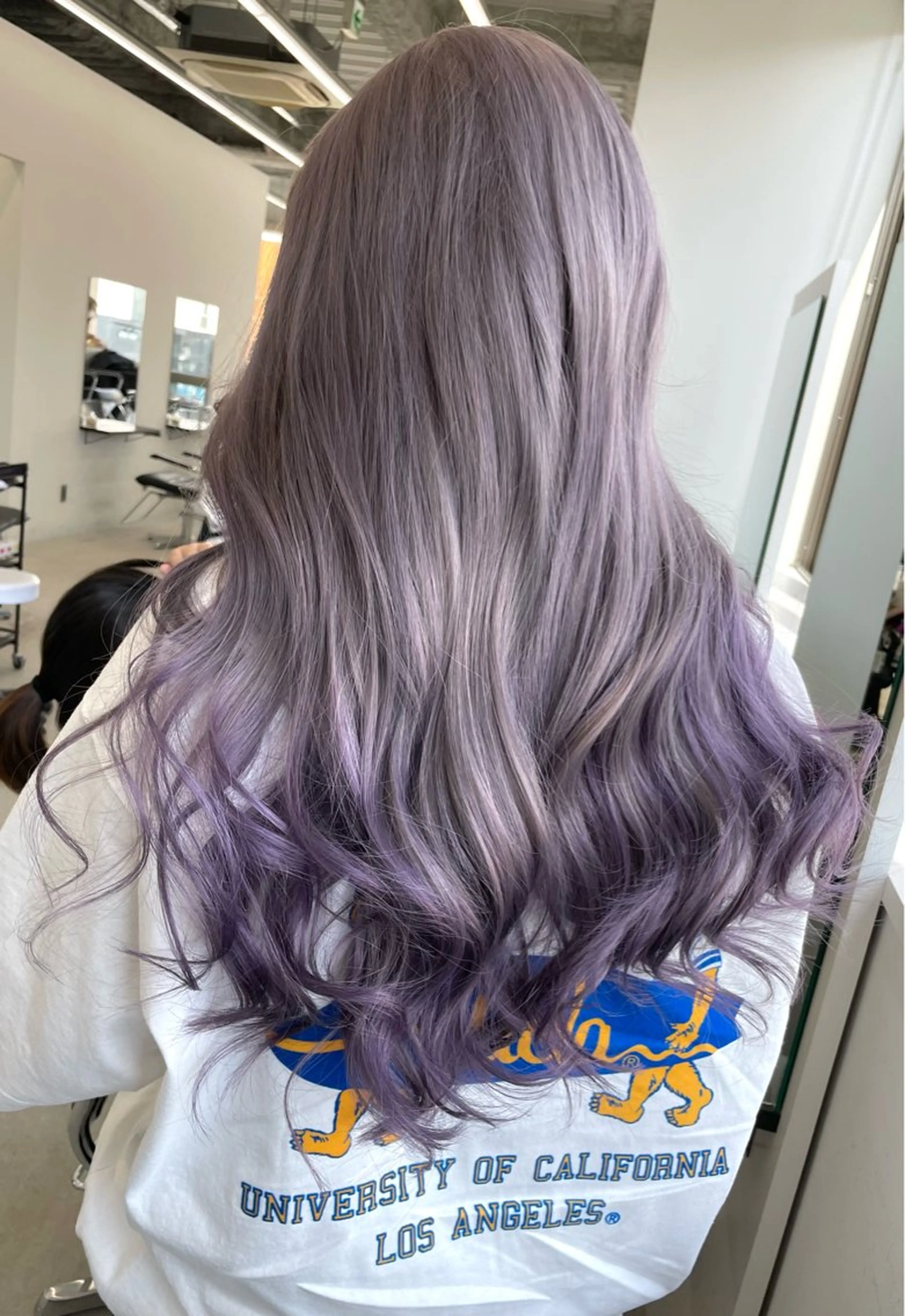 ロング カラー ブリーチ ケアブリーチ ロング トリートメント ヘアカラー 服部 しおんのヘアスタイル
