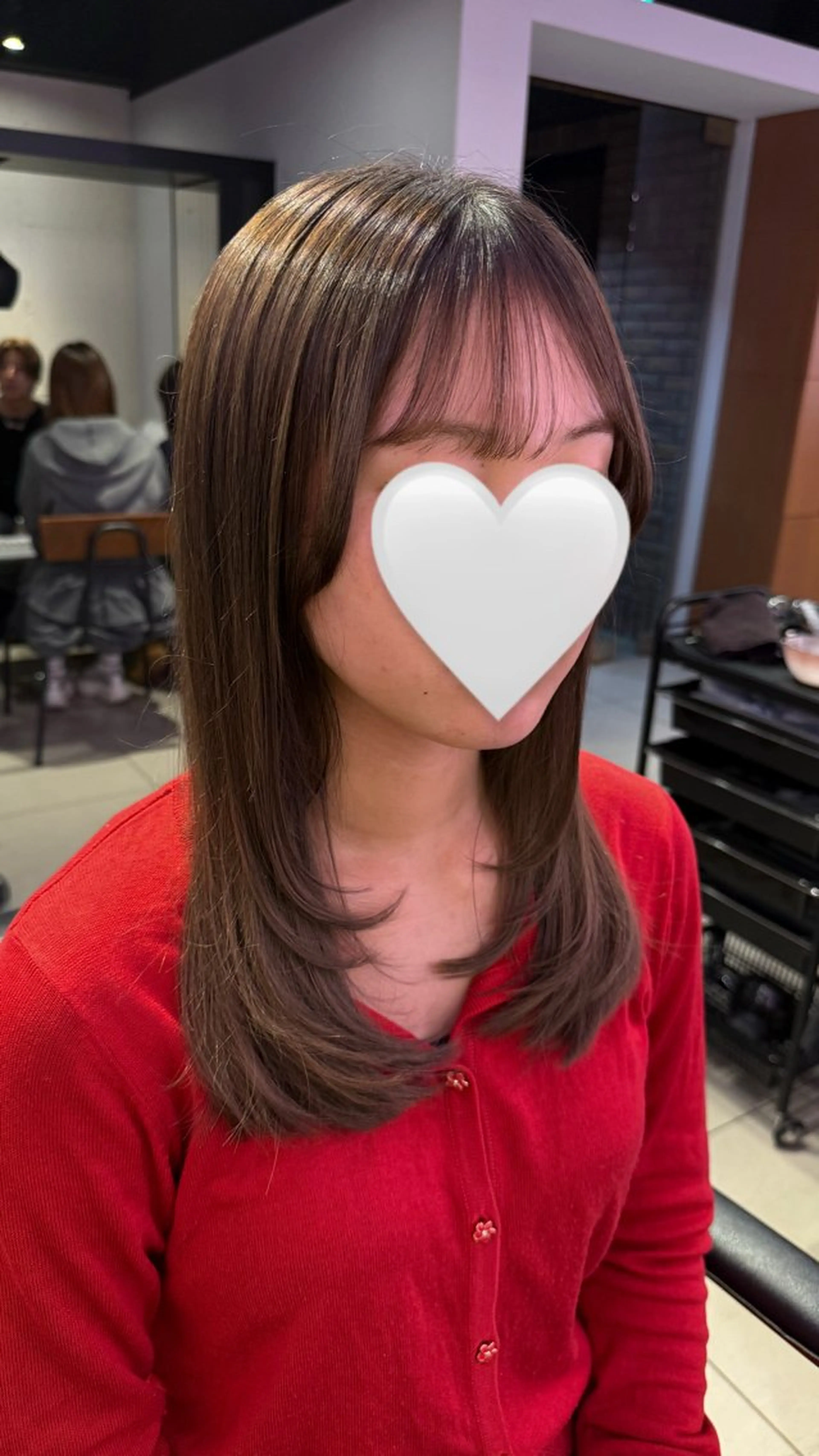 ミディアム カット ヘアカラー シカダ ココア🦌のヘアスタイル