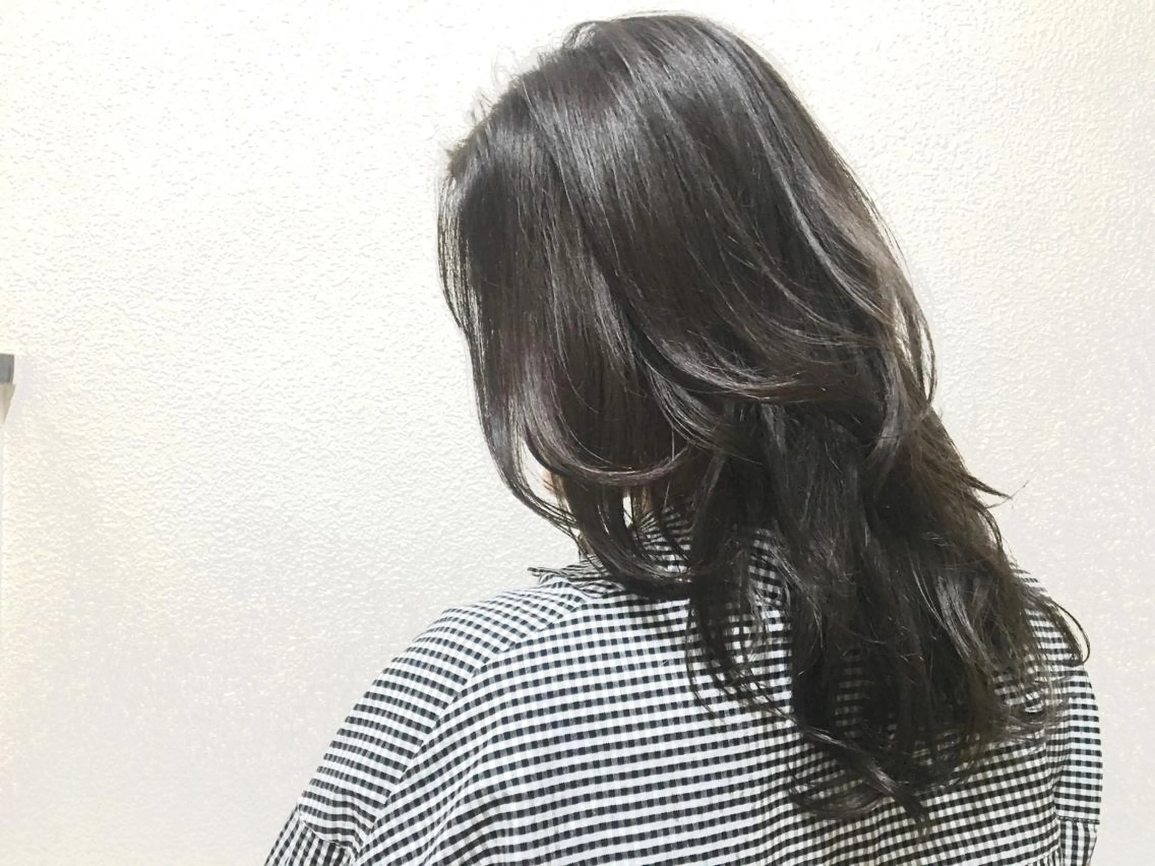 ロング カラー ダークグレー ダークグレージュ グレージュ 半個室女性salon 🩰Natsumiのヘアスタイル