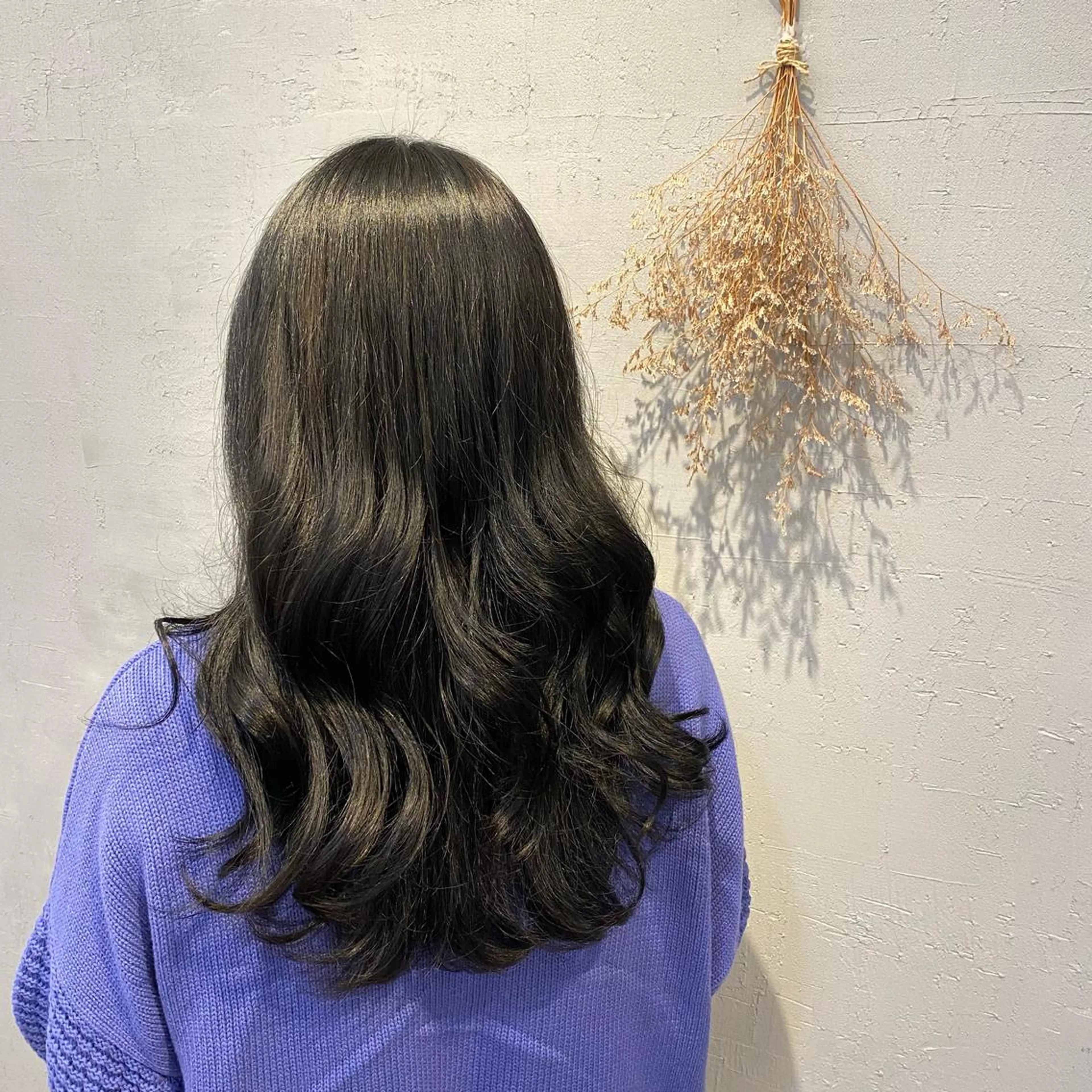 カラー kuschel アリイのヘアスタイル