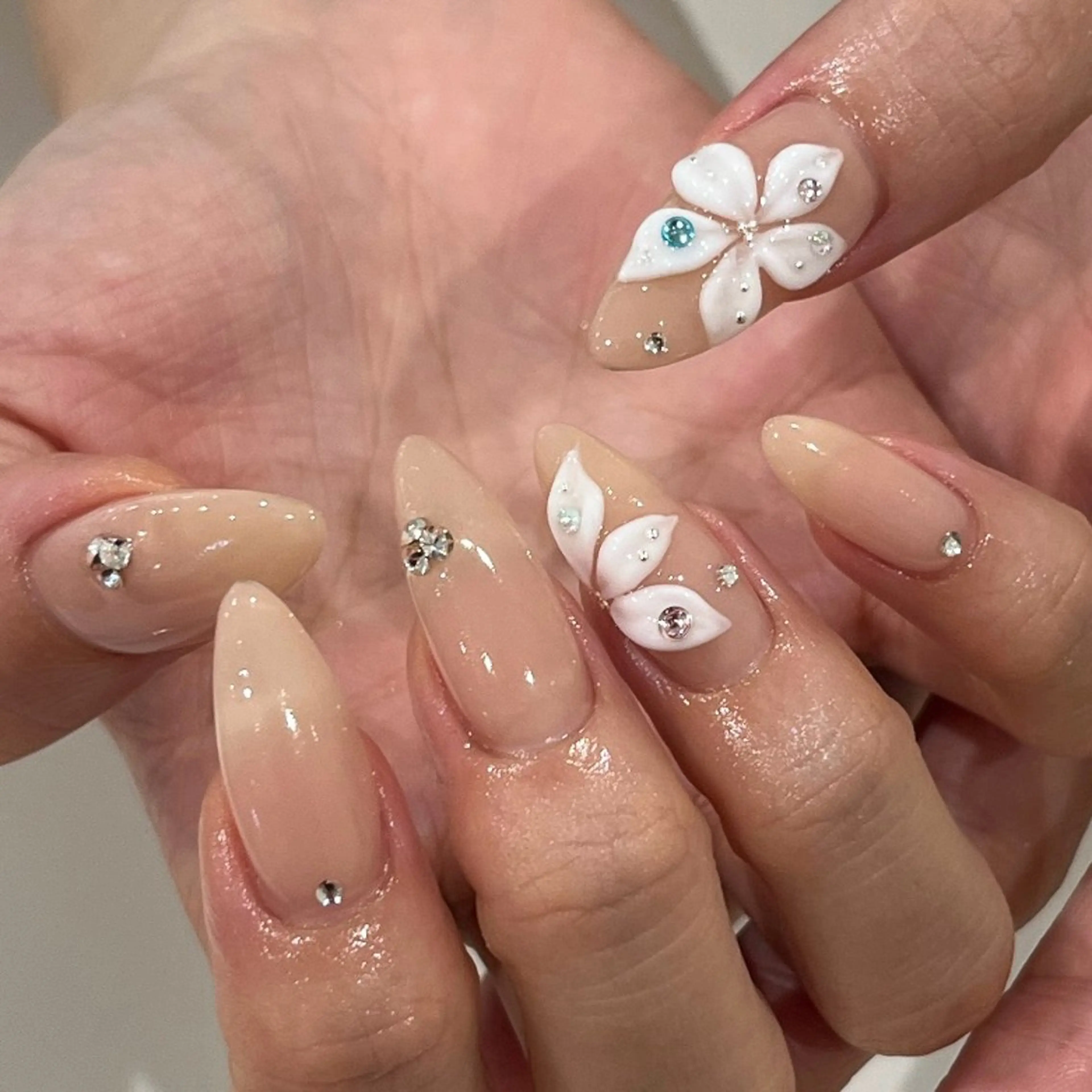 ネイル ハンドネイル ワンホン/キラキラ ネイル💎yukaのネイルデザイン