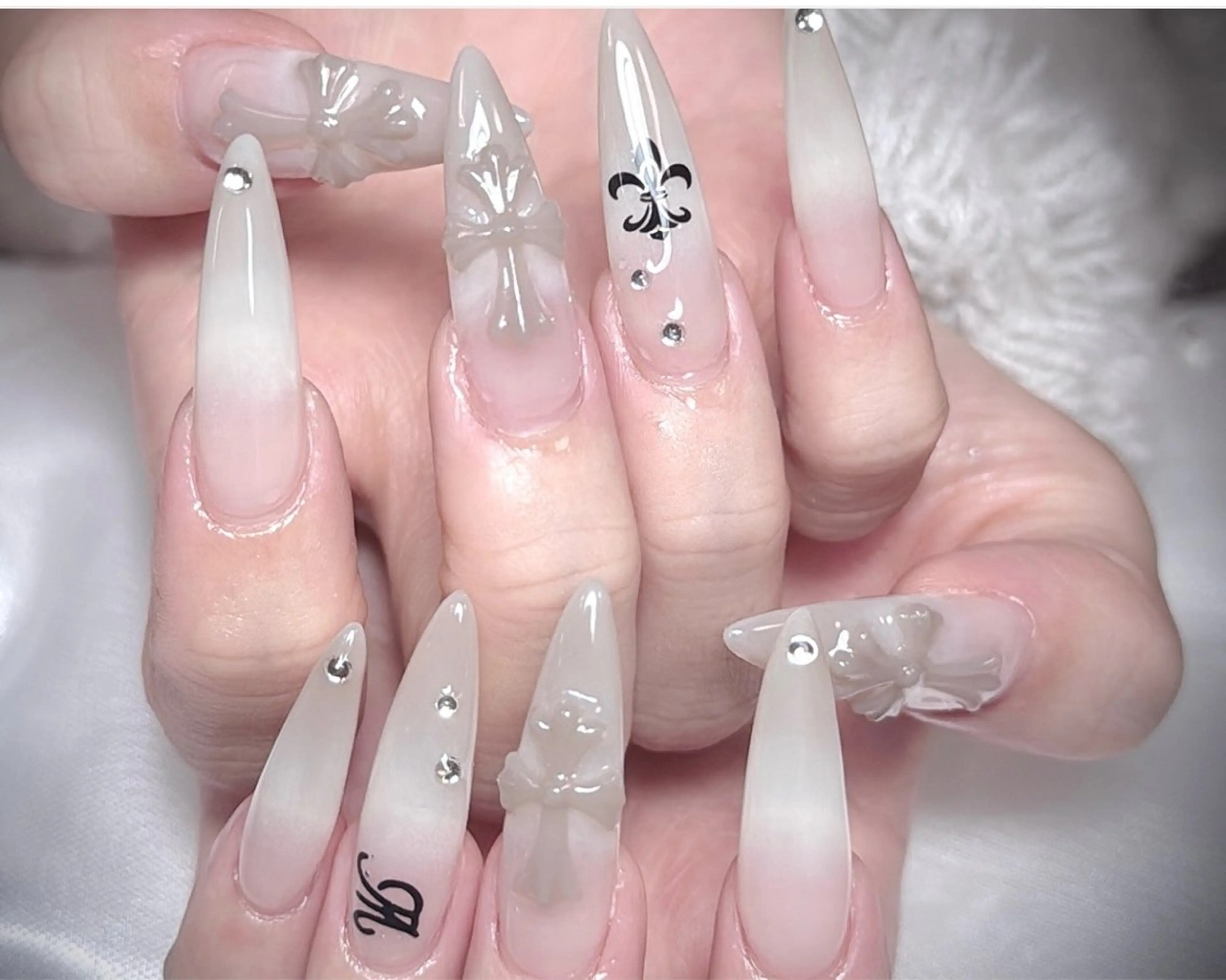 ネイル ハンドネイル REI NAIL1のネイルデザイン