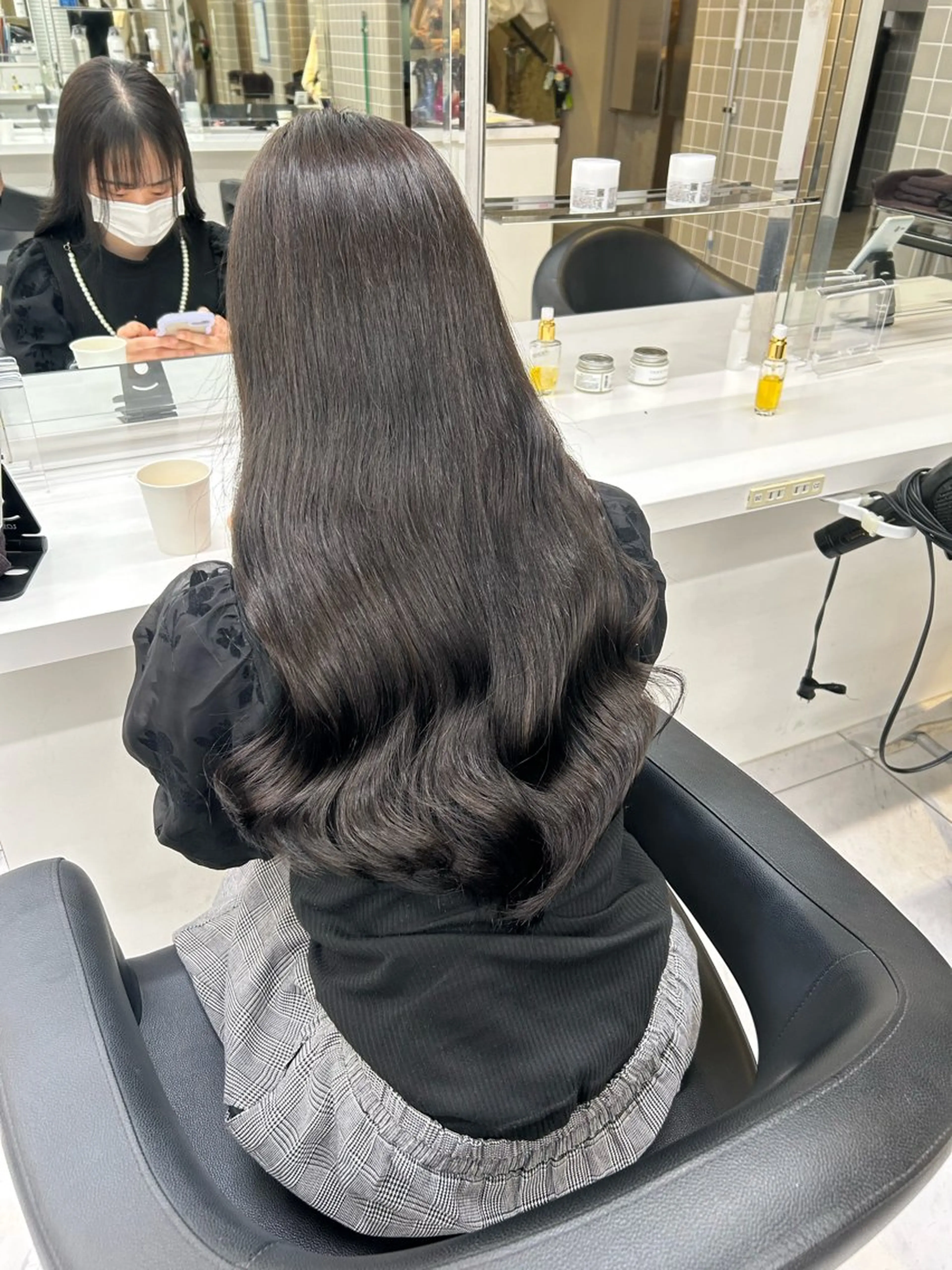 セミロング カラー パーマ ヘアアレンジ メンズ キッズ 🦋韓国レイヤー｜ 透明感グレージュ🦋のヘアスタイル