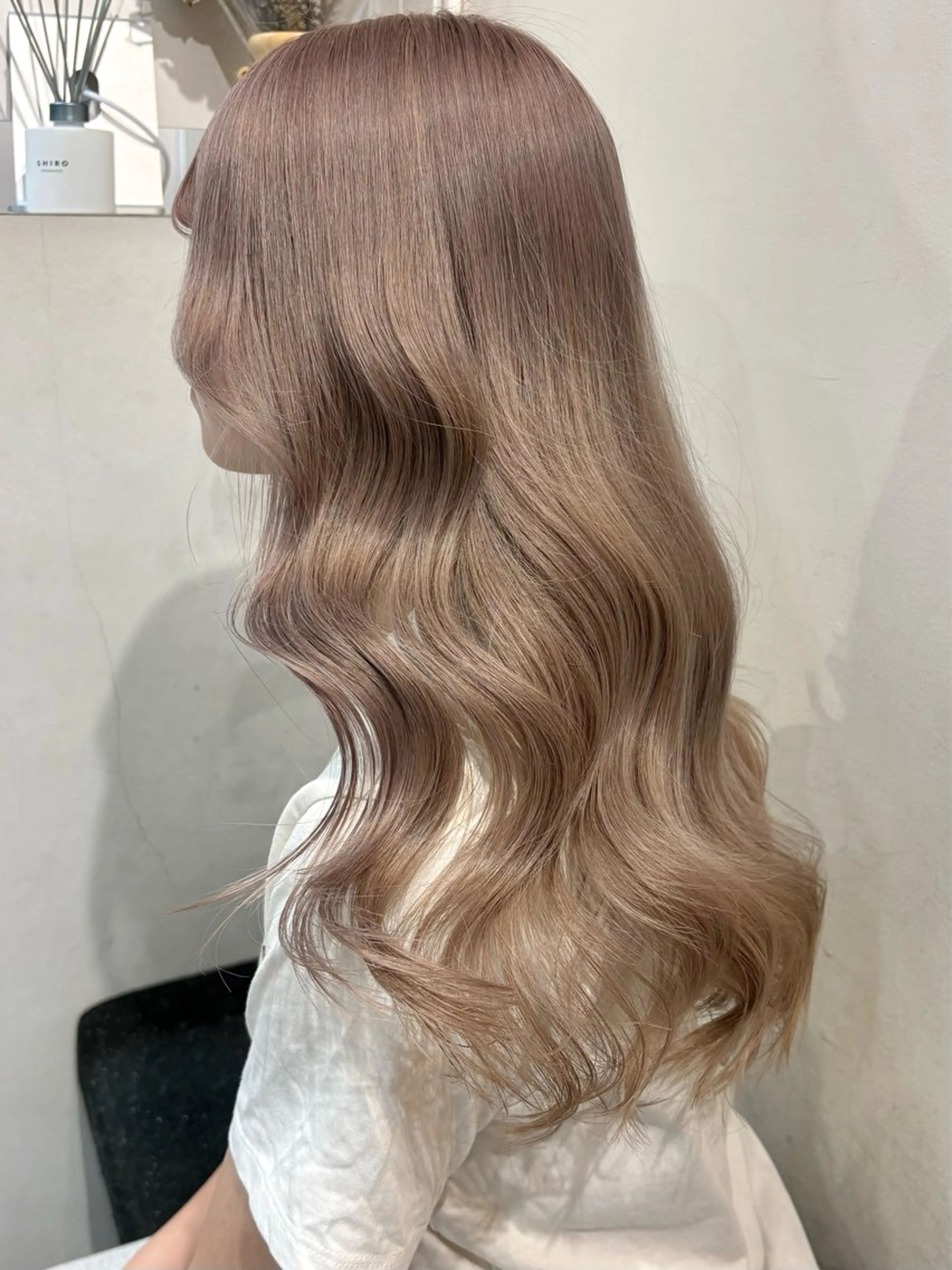 セミロング カラー ブロンド カット ヘアカラー トリートメント 🧸艶々韓国ヘア 🧁mizunaのヘアスタイル