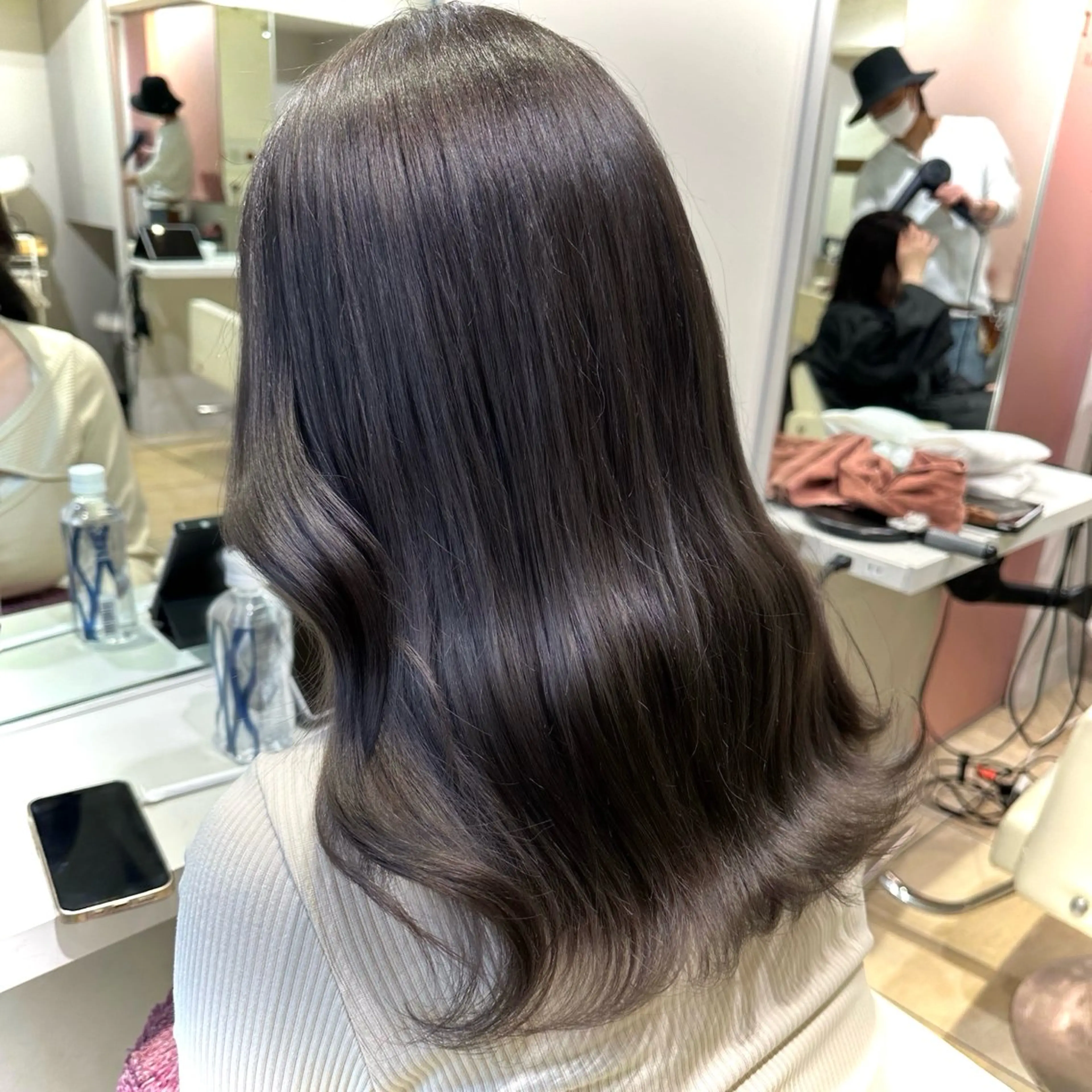 ロング カラー アッシュ アッシュグレー アッシュグレージュ ブリーチ 透明感カラー カット ヘアカラー トリートメント 新宿/艶カラー 🎀エクステKANAのヘアスタイル
