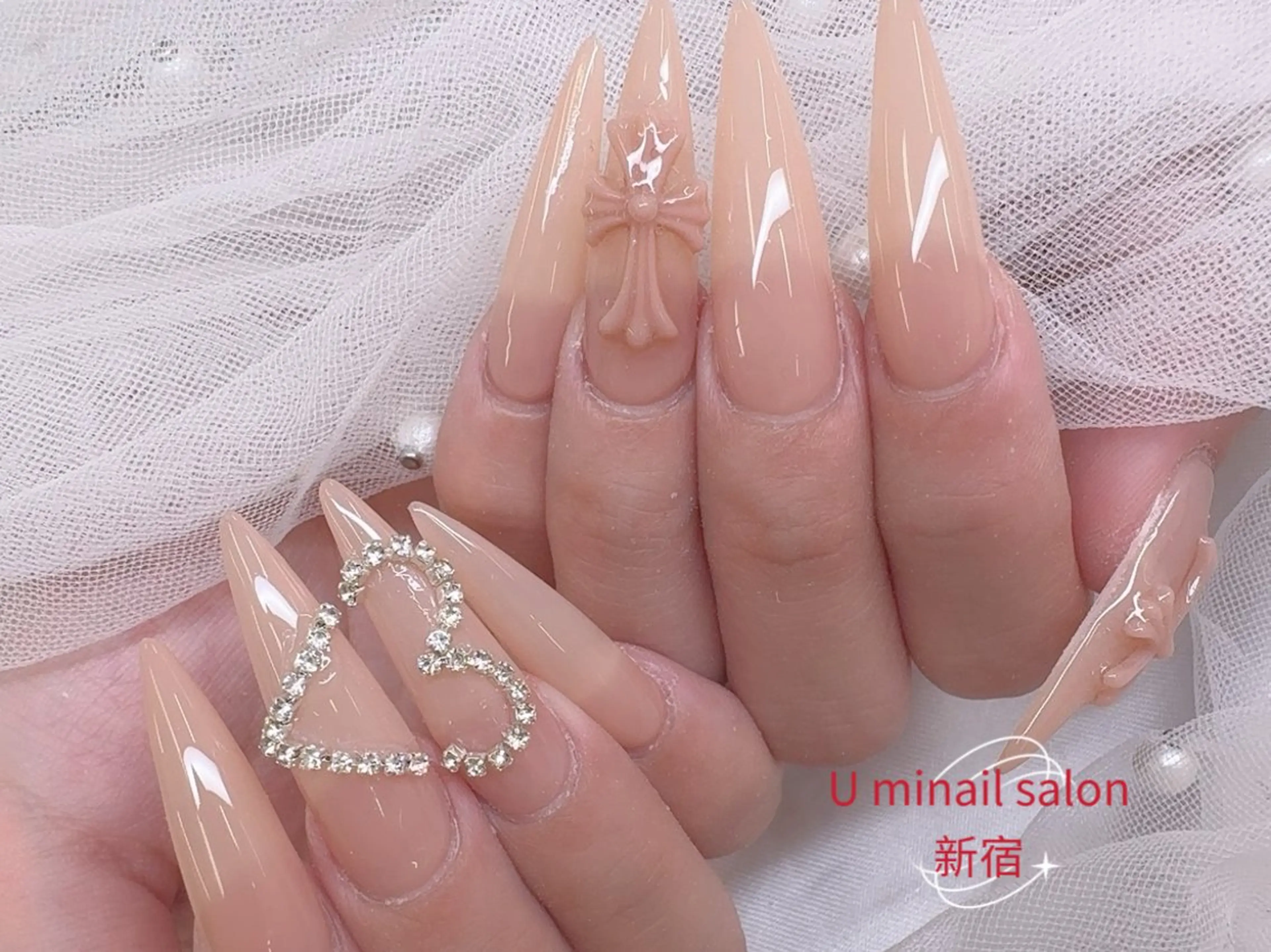 ネイル UMI ネイルサロン新宿🎀のネイルデザイン