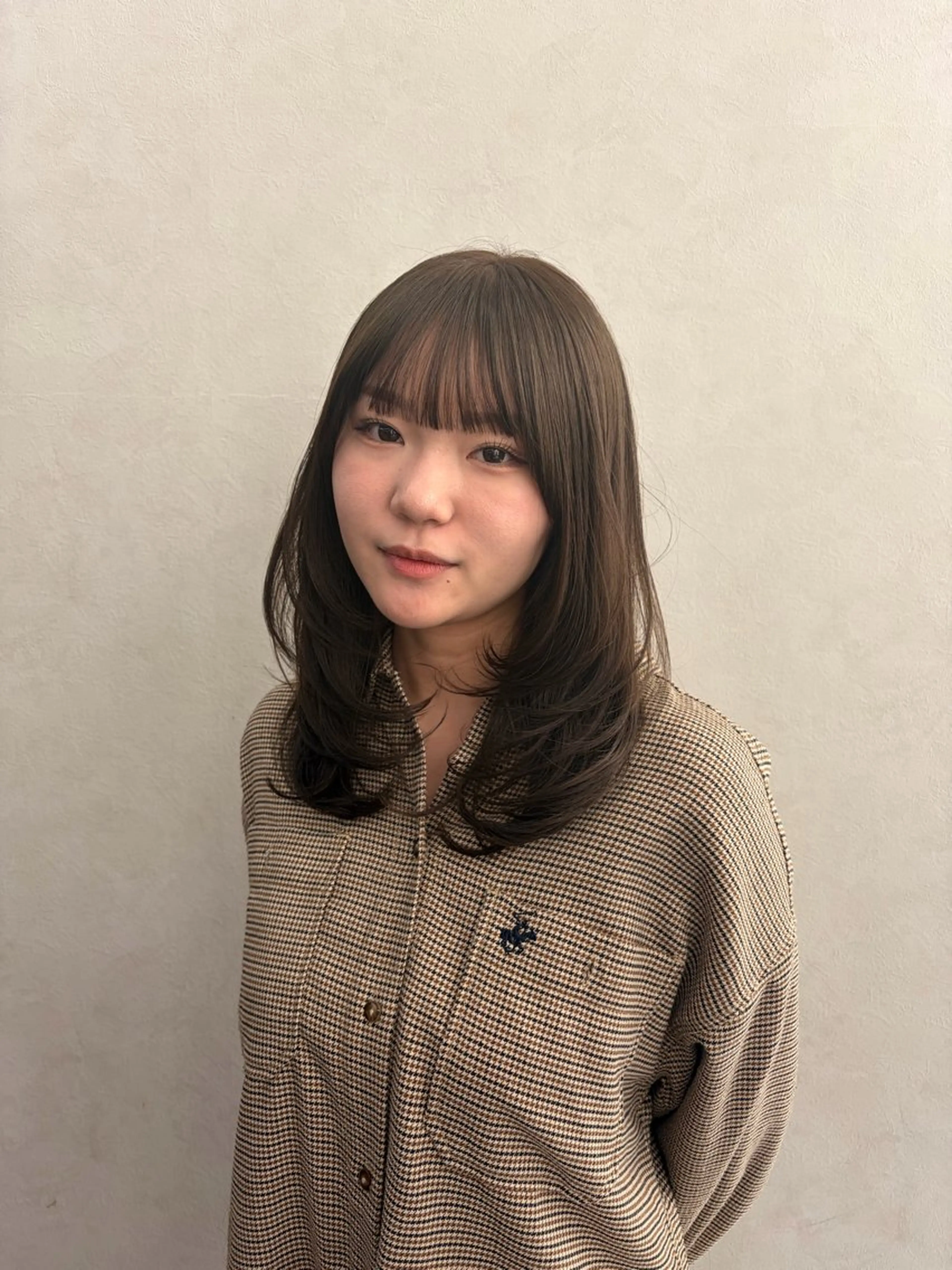 ミディアム カラー カット ヘアカラー トリートメント 🍐透明感カラー🍐 レイヤーカットのヘアスタイル