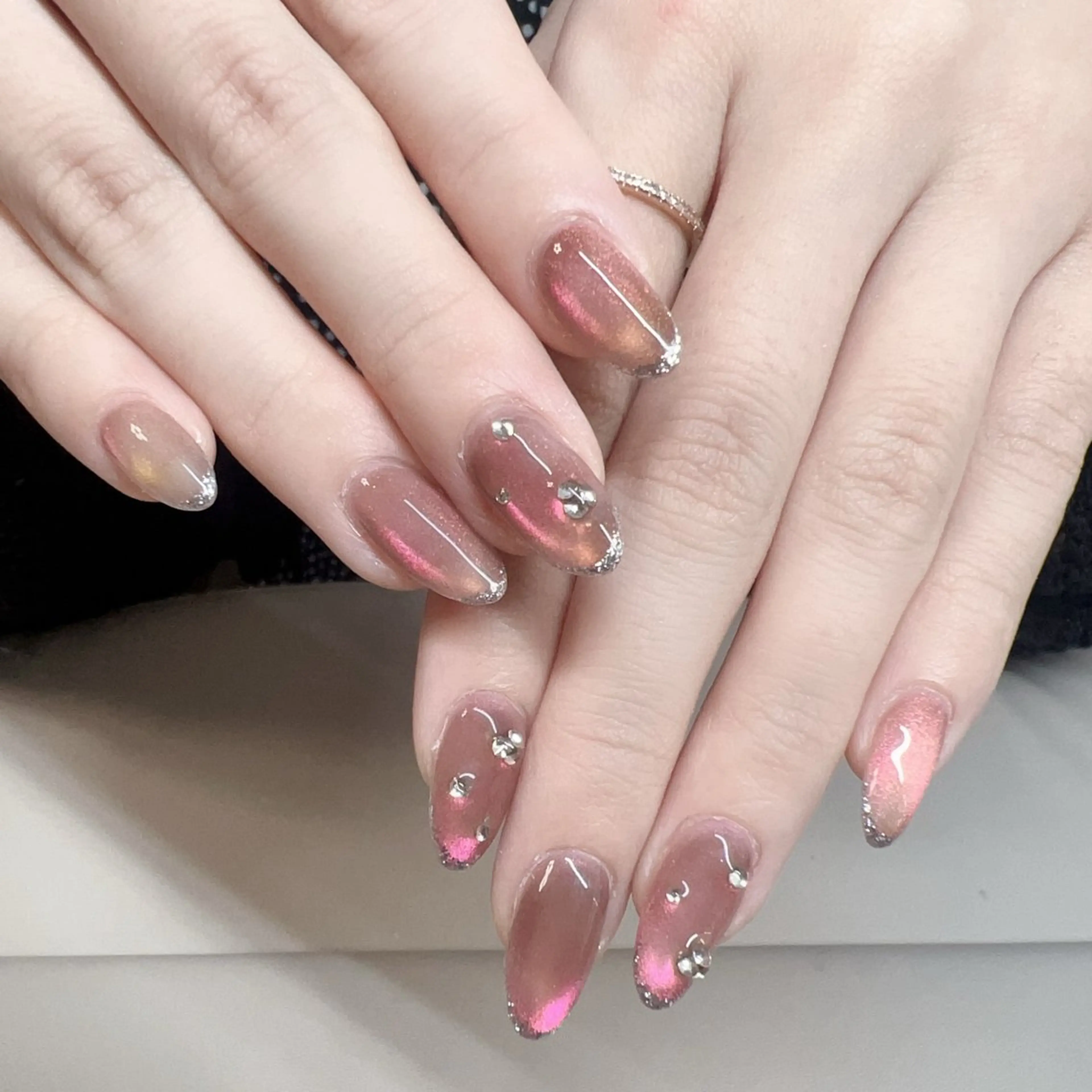 ネイル アニマル柄 アートネイル オーロラネイル べっ甲ネイル ブラウン Rika Nail ellaのネイルデザイン