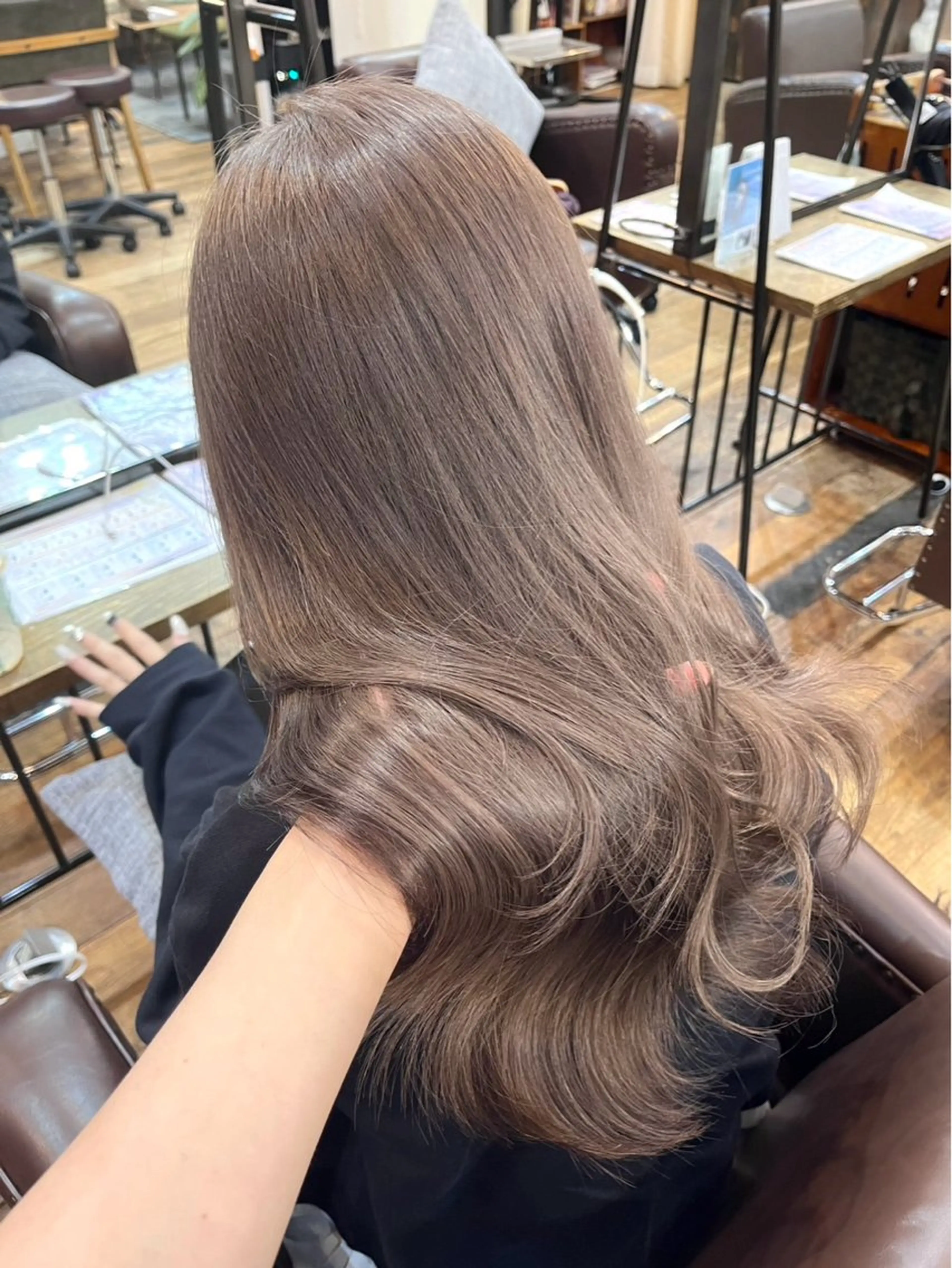 カラー ブリーチ 東茉央/ブリーチ リタッチ🧸銀座のヘアスタイル