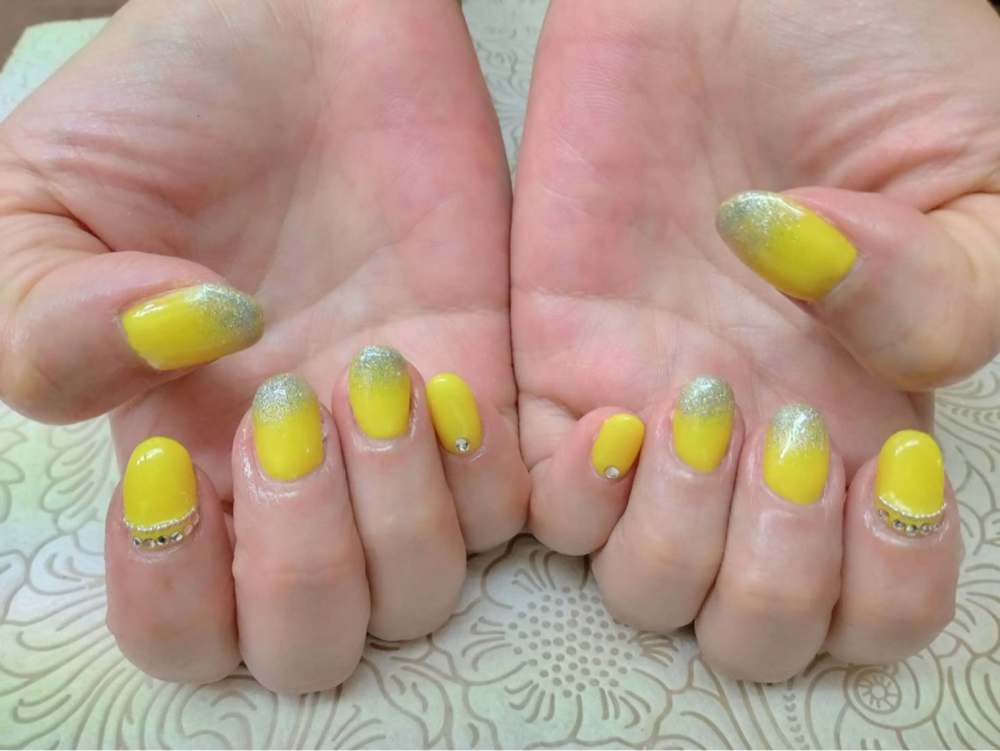ネイル フラワーネイル precious nail  roomのネイルデザイン