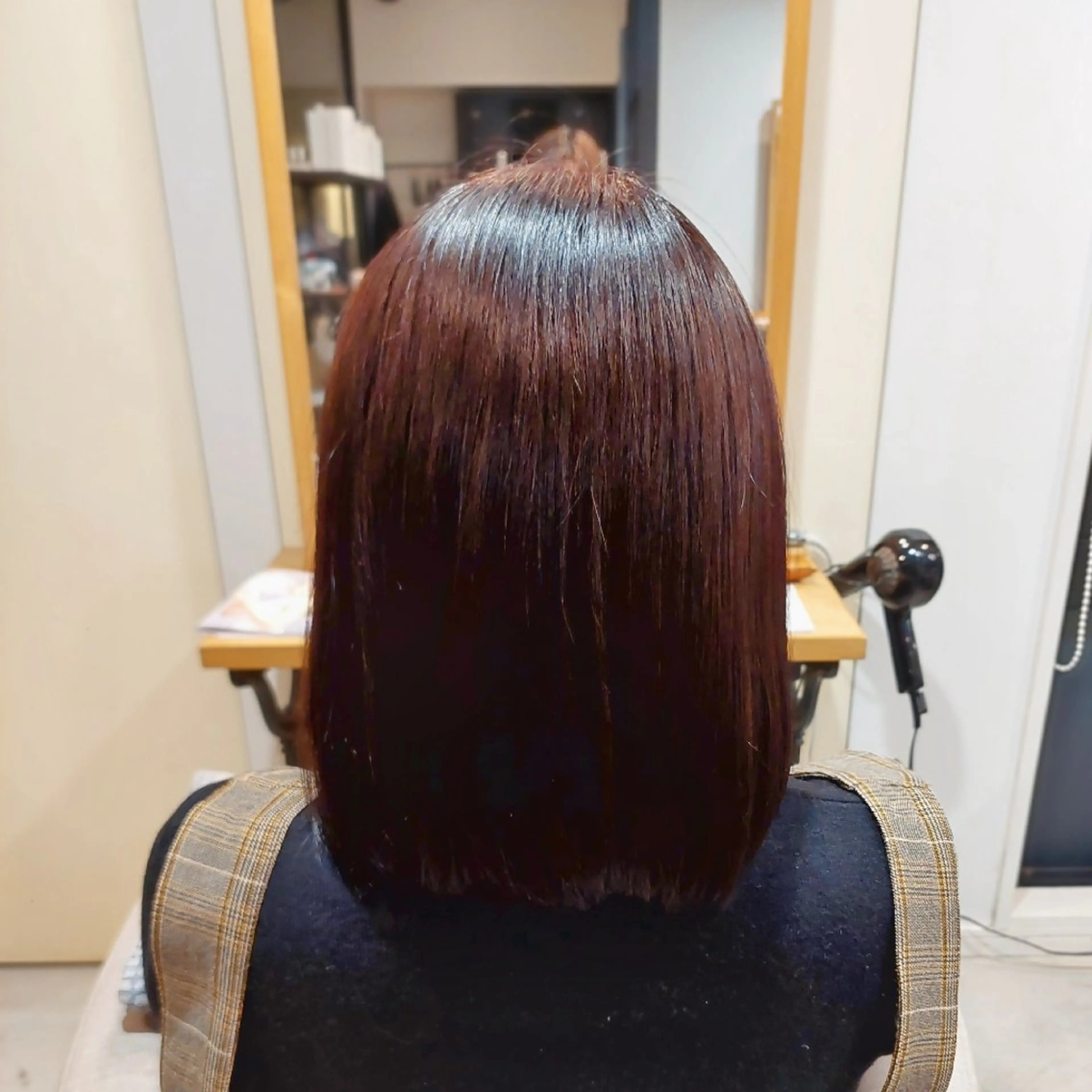 ショート カラー グレージュ ラベンダーカラー ラベンダーグレージュ ラベンダーグレー ヘアカラー 石井 一真のヘアスタイル