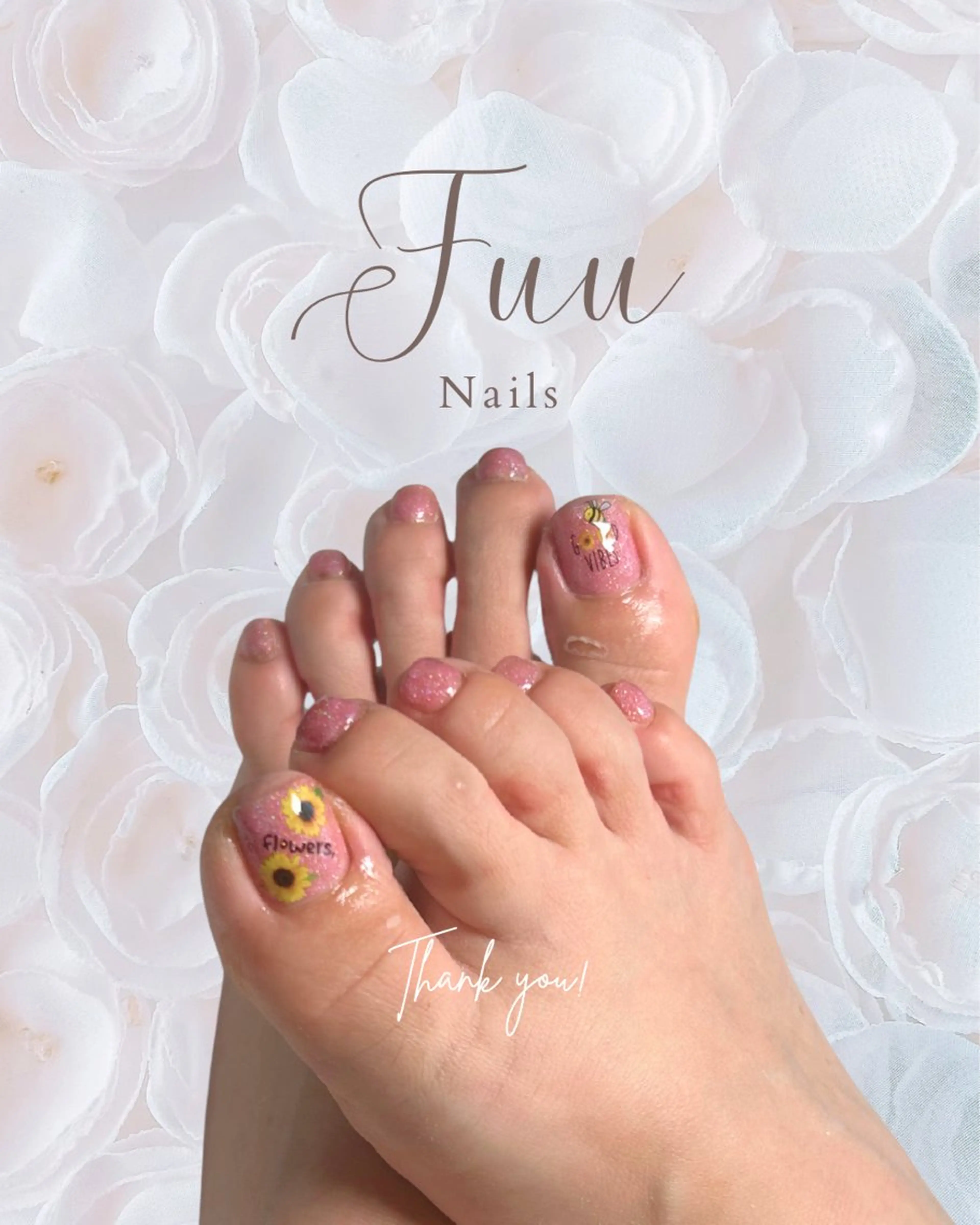 ネイル フットネイル 夏ネイル 犬のいるネイルサロン Fuu nailsのネイルデザイン