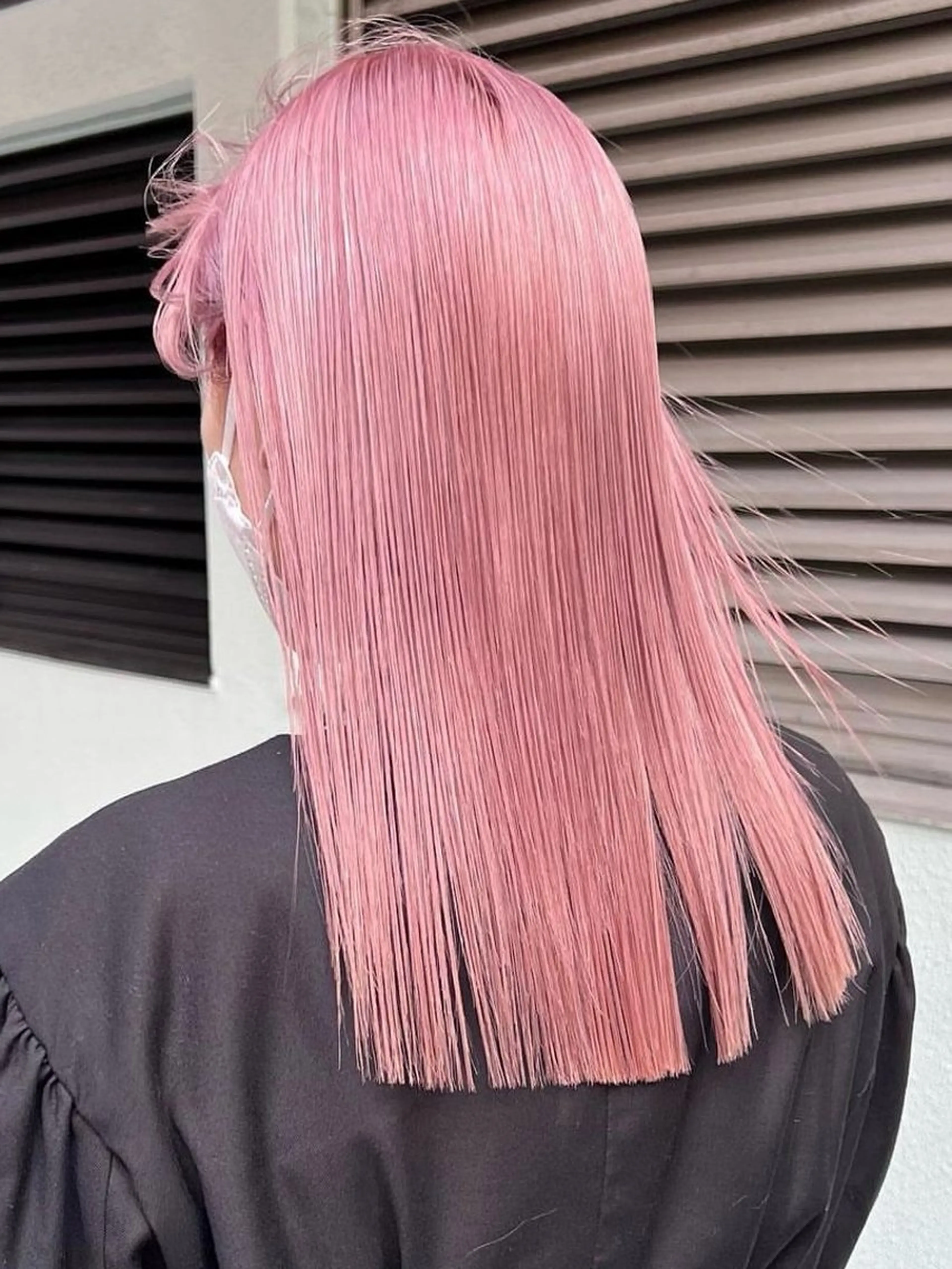 セミロング カラー ピンクカラー ムラ修正💎 艶髪ハイトーン💎のヘアスタイル