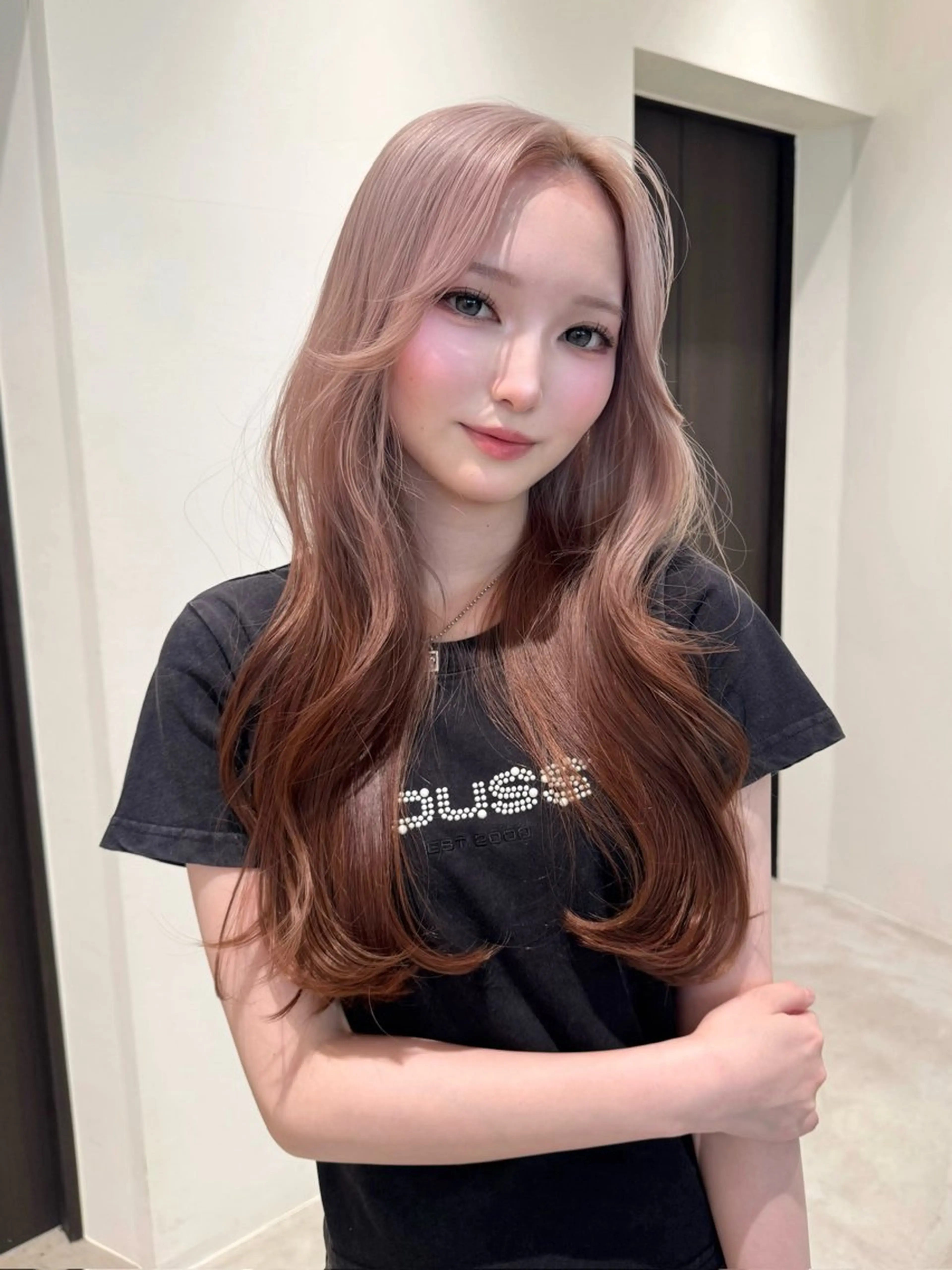 ロング ヘアカラー トリートメント i.GINZA所属・ハイトーン/透明感 カラー/レイヤーのヘアスタイル