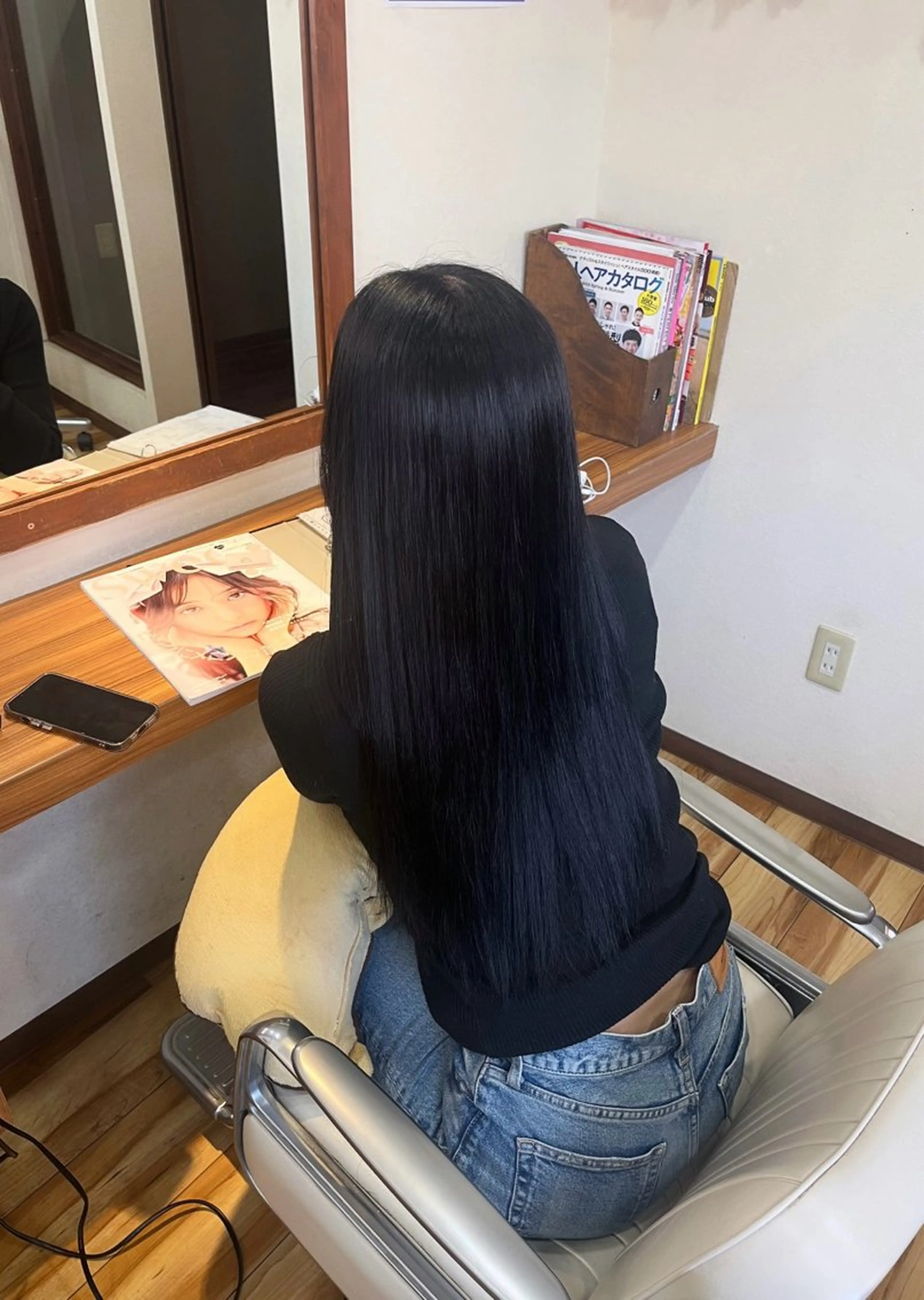 ロング カラー 黒髪 ブルーカラー ブルーブラック 透明感カラー 学生 🫧ブリーチ×透明感 カラー🎀ココカラのヘアスタイル