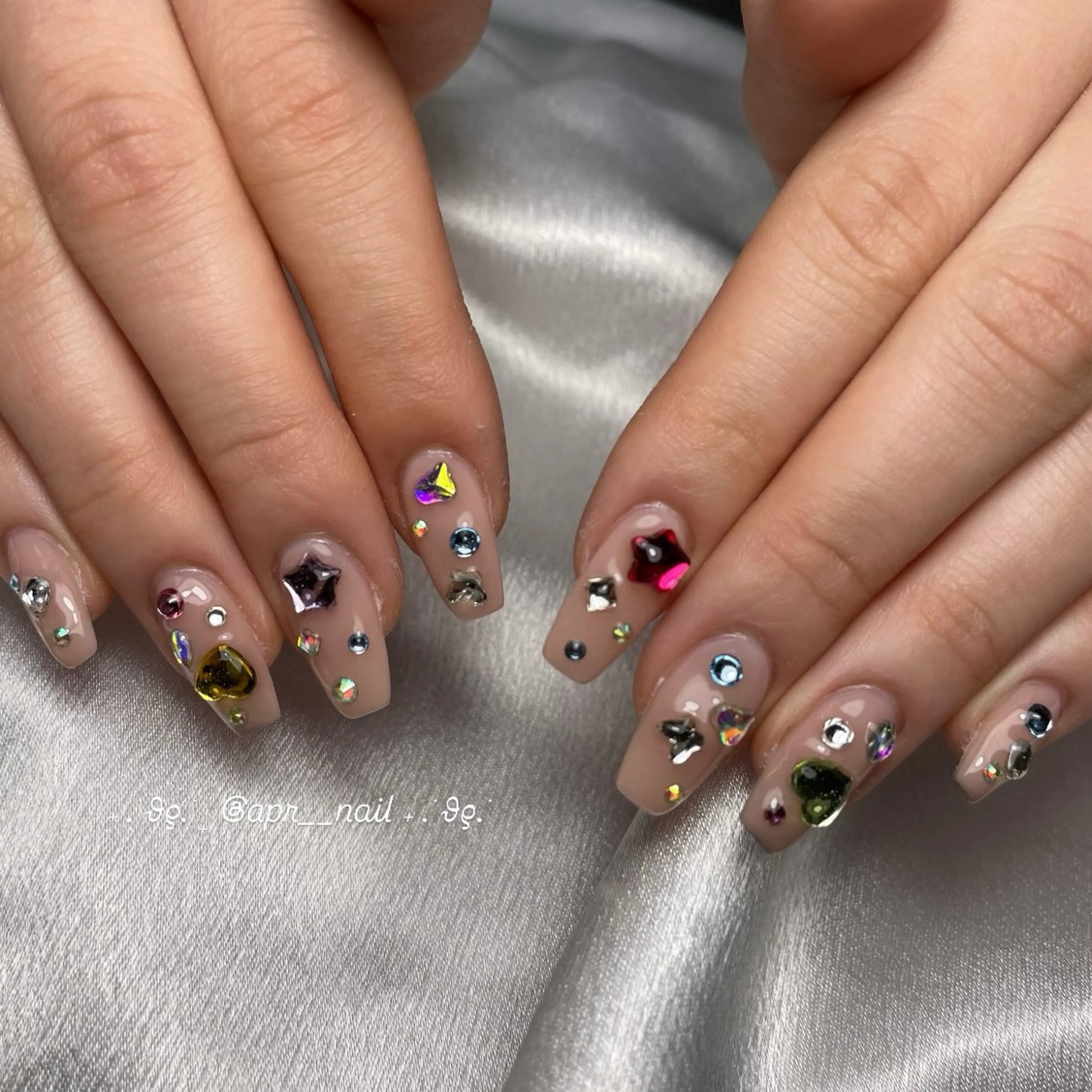 ネイル キラキラネイル ハンドネイル Nailsalon apricotのネイルデザイン