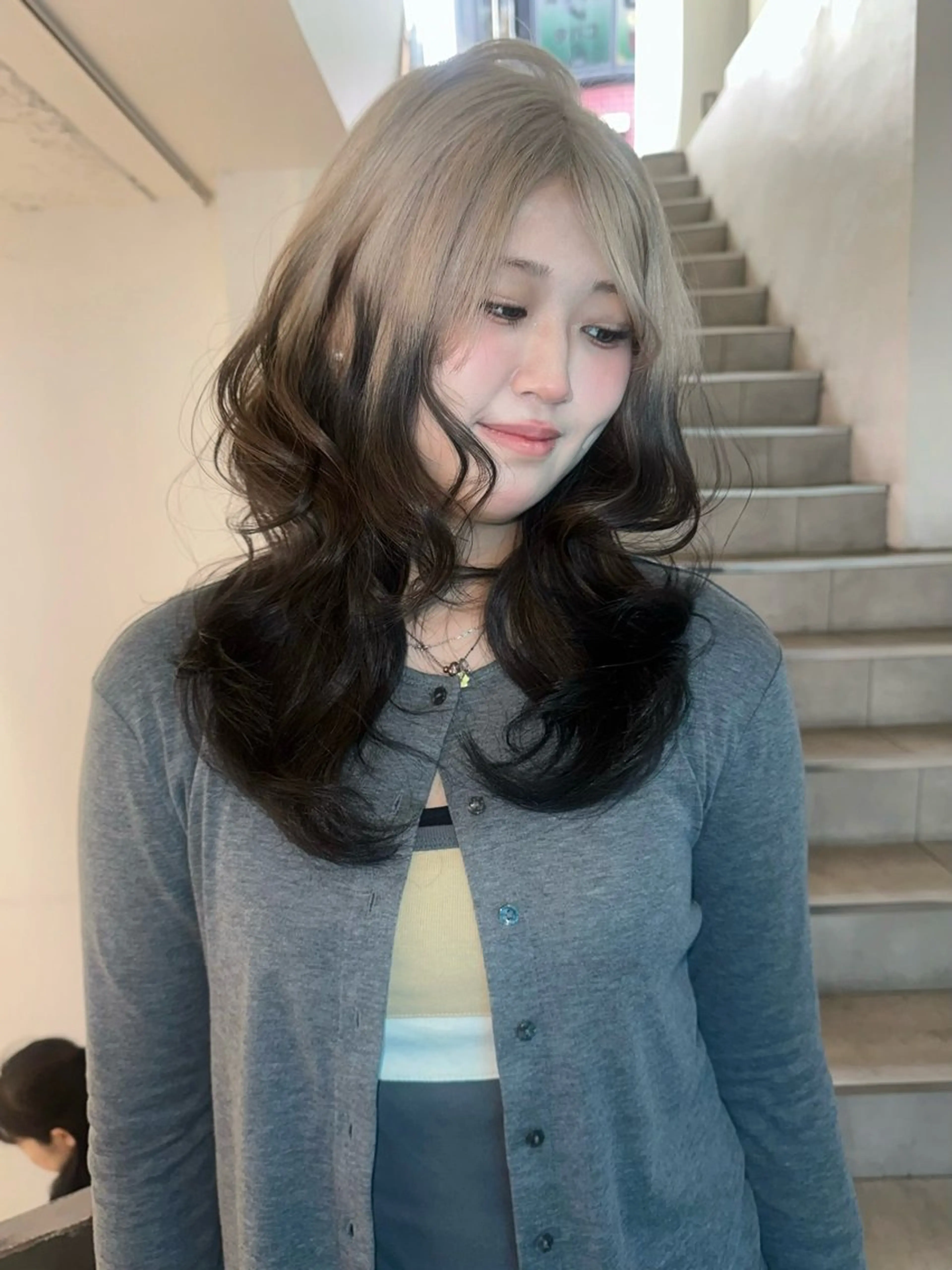 ロング カラー ヘアカラー 韓国ヘアメンズ・レデ ィース特化ミクのヘアスタイル