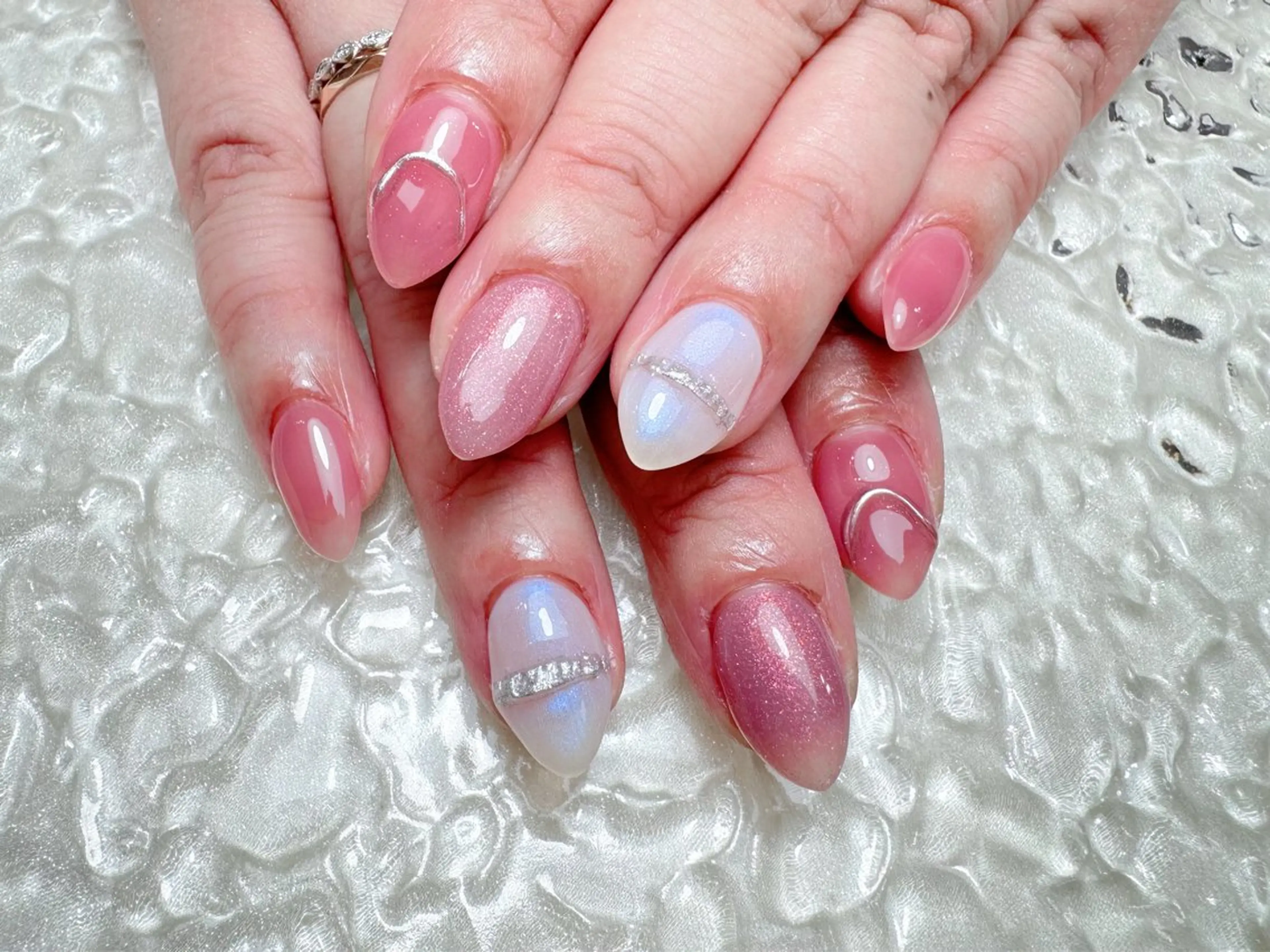 ネイル ハンドネイル マジック ミラーのネイルデザイン