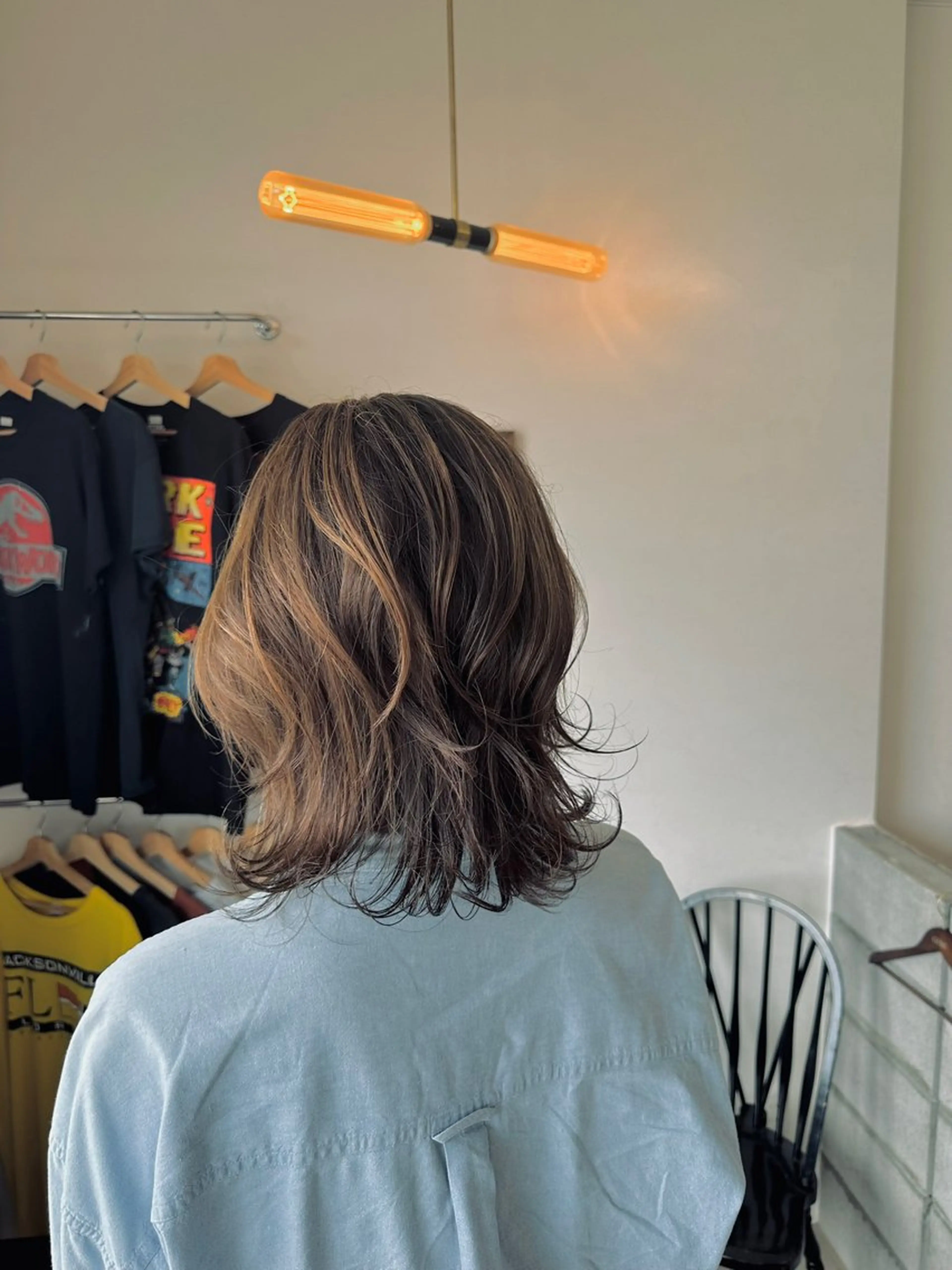 ミディアム カラー ハイライトカラー ハイライト 岩村 夏姫のヘアスタイル