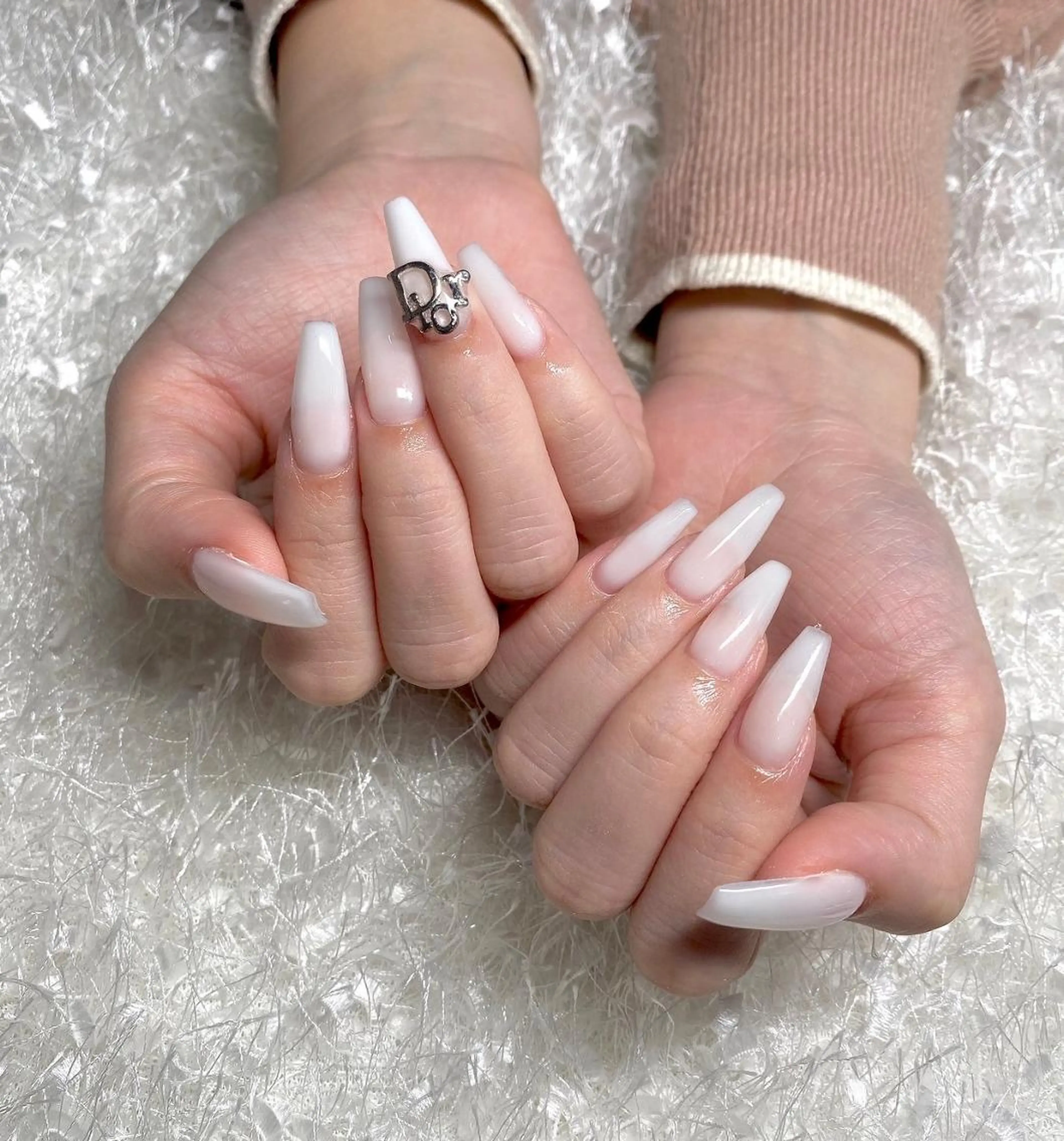 ネイル 長さ出し フレンチネイル ジェルネイル グラデーション 韓国ネイル ハンドネイル Nail&eye Belire 新宿のネイルデザイン