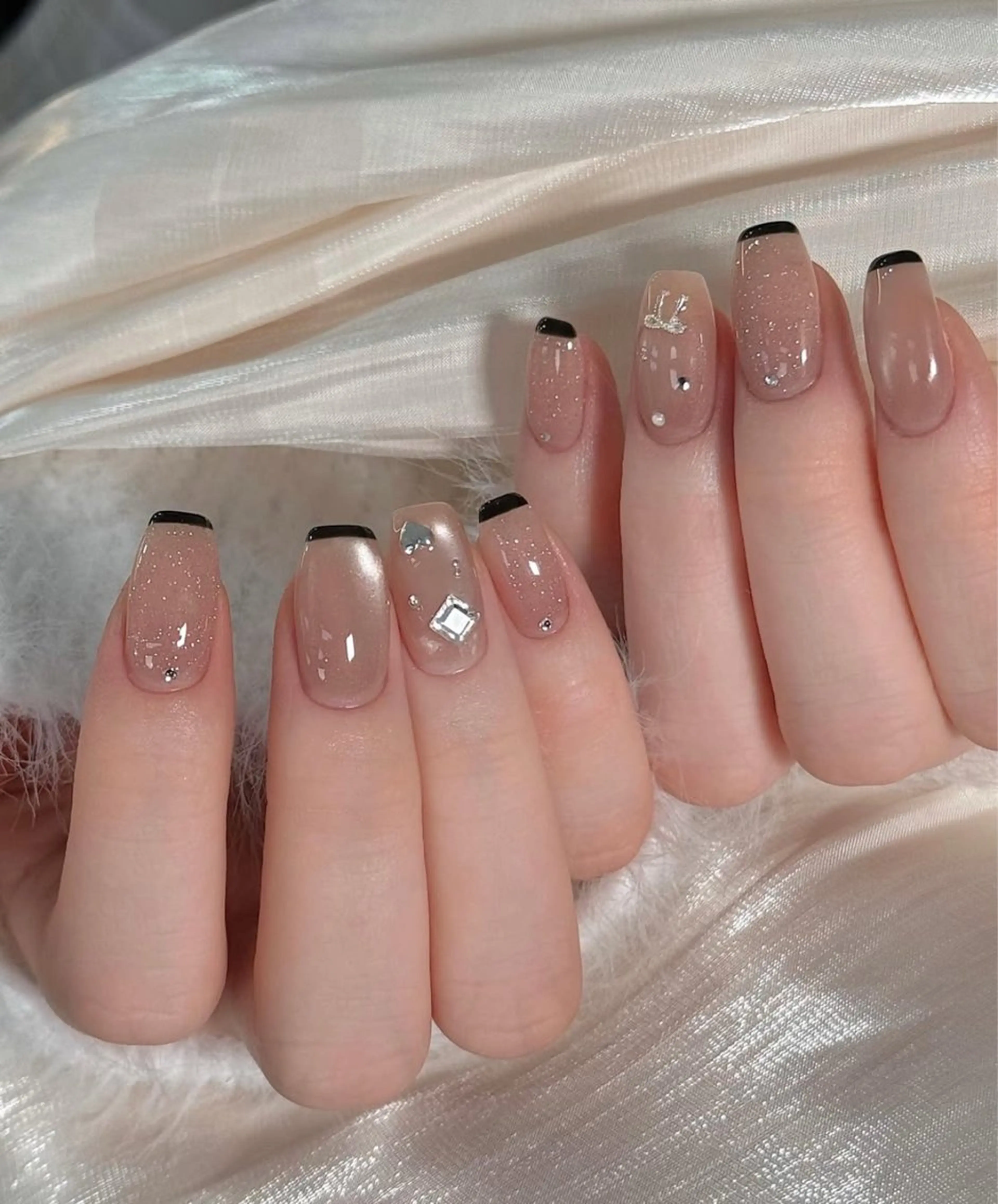 ネイル アートネイル ジェルネイル マグネットネイル ニュアンスネイル シンプルネイル ハンドネイル Ryunail所属・Ryu Nail NekoChanのネイルデザイン