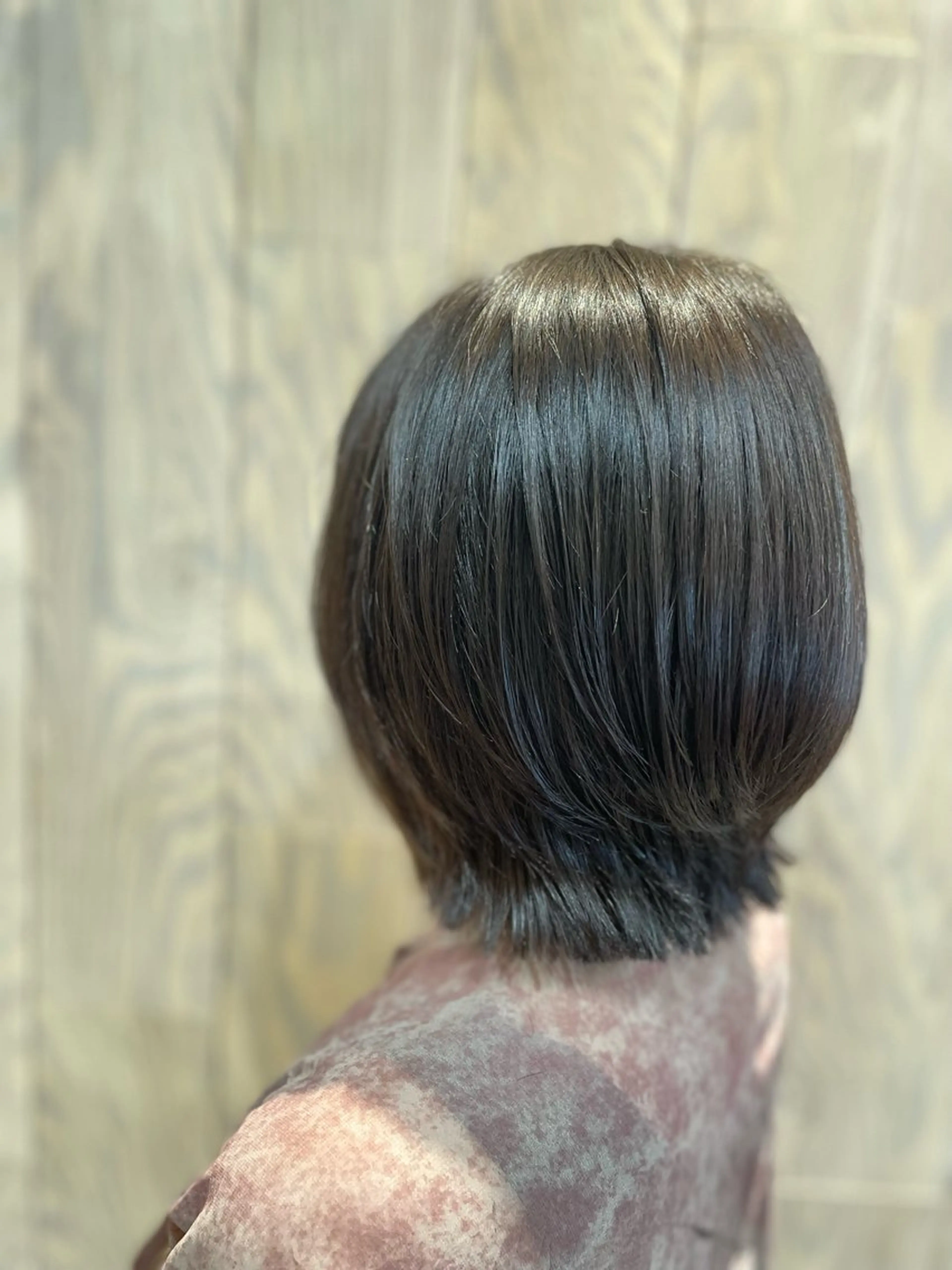 ミディアム 亀田 実花のヘアスタイル