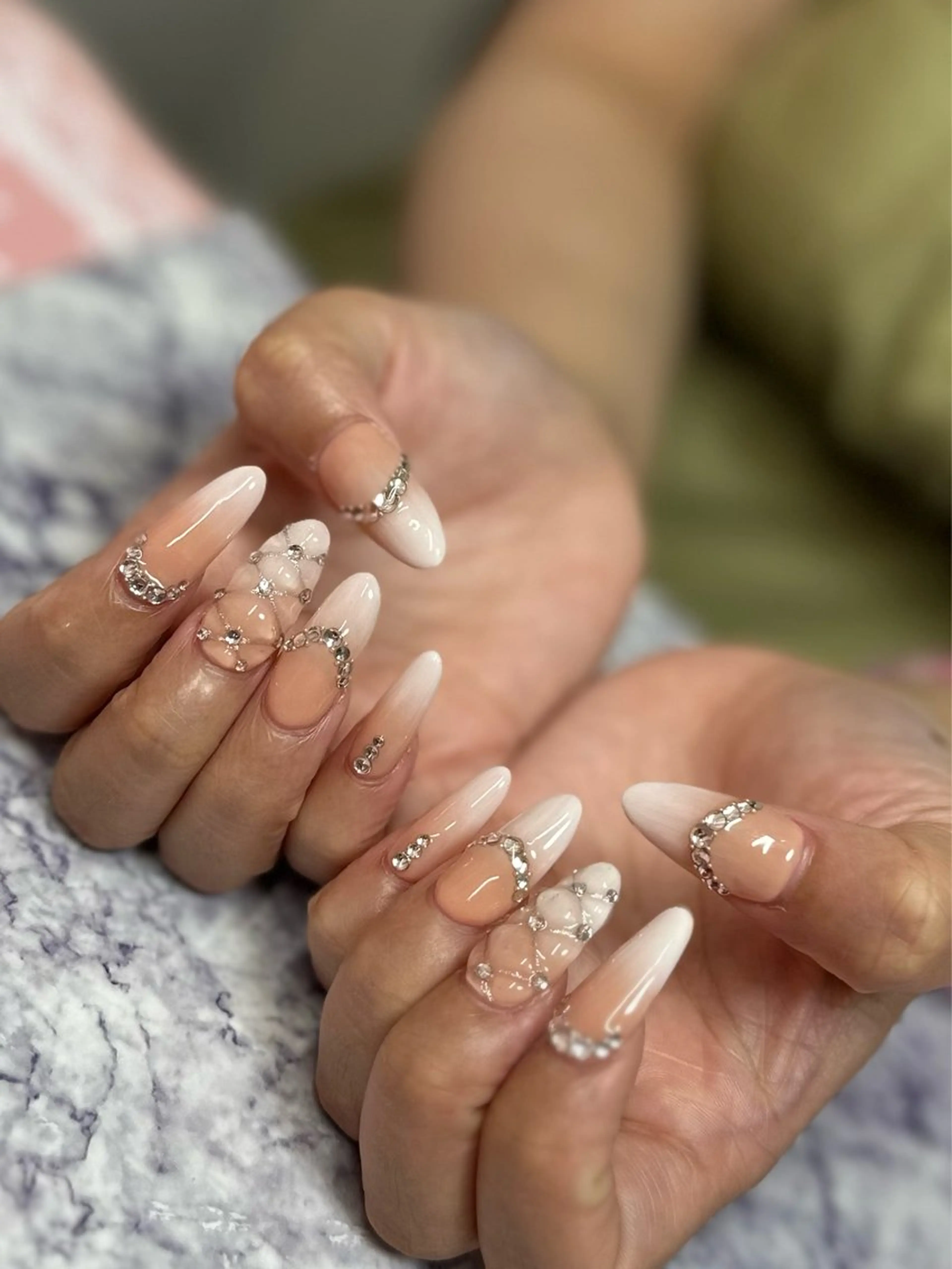 ネイル ハンドネイル Pretzels🥨 【プレッツェル】ミウのネイルデザイン