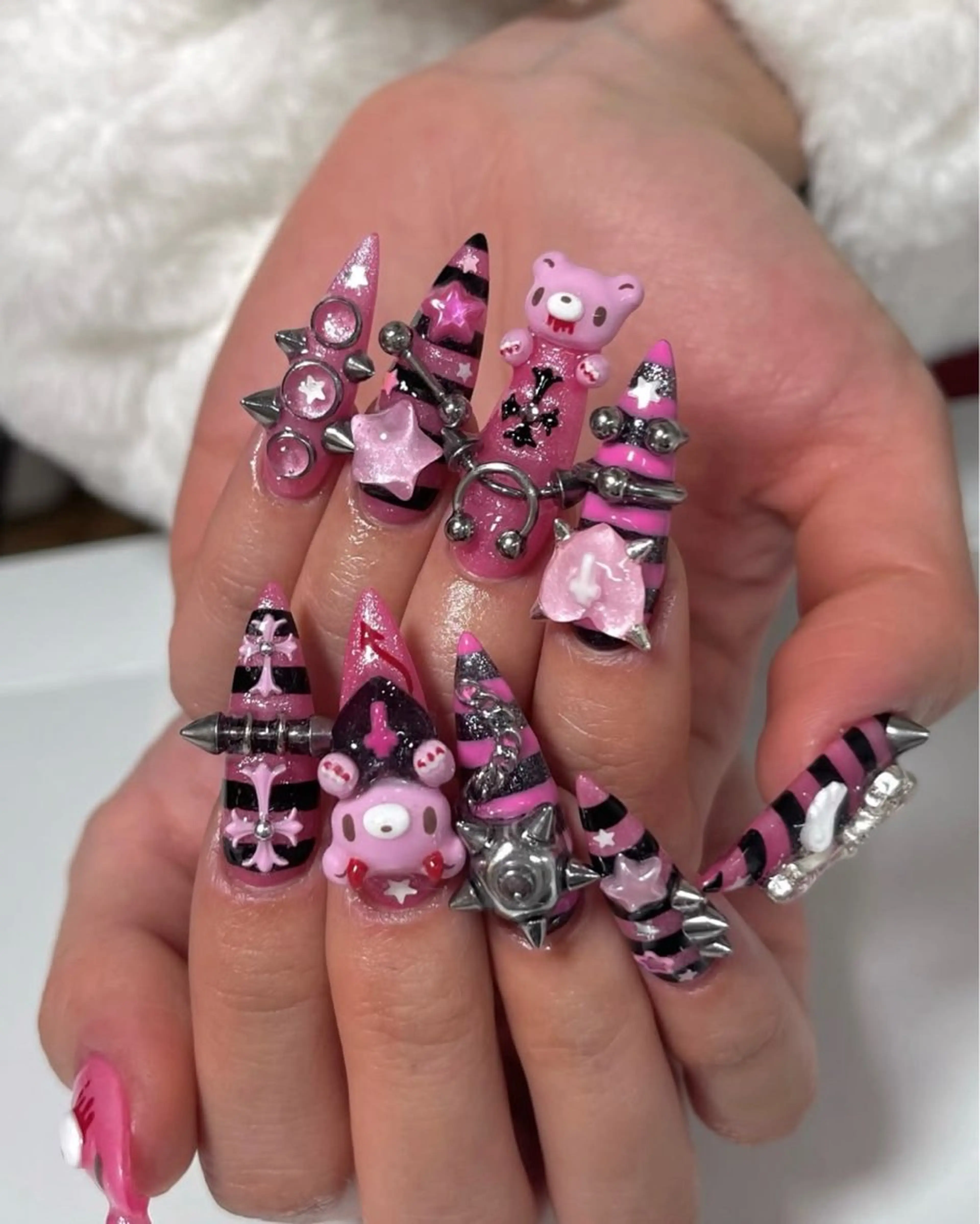 ロング T&D NailSalonのネイルデザイン