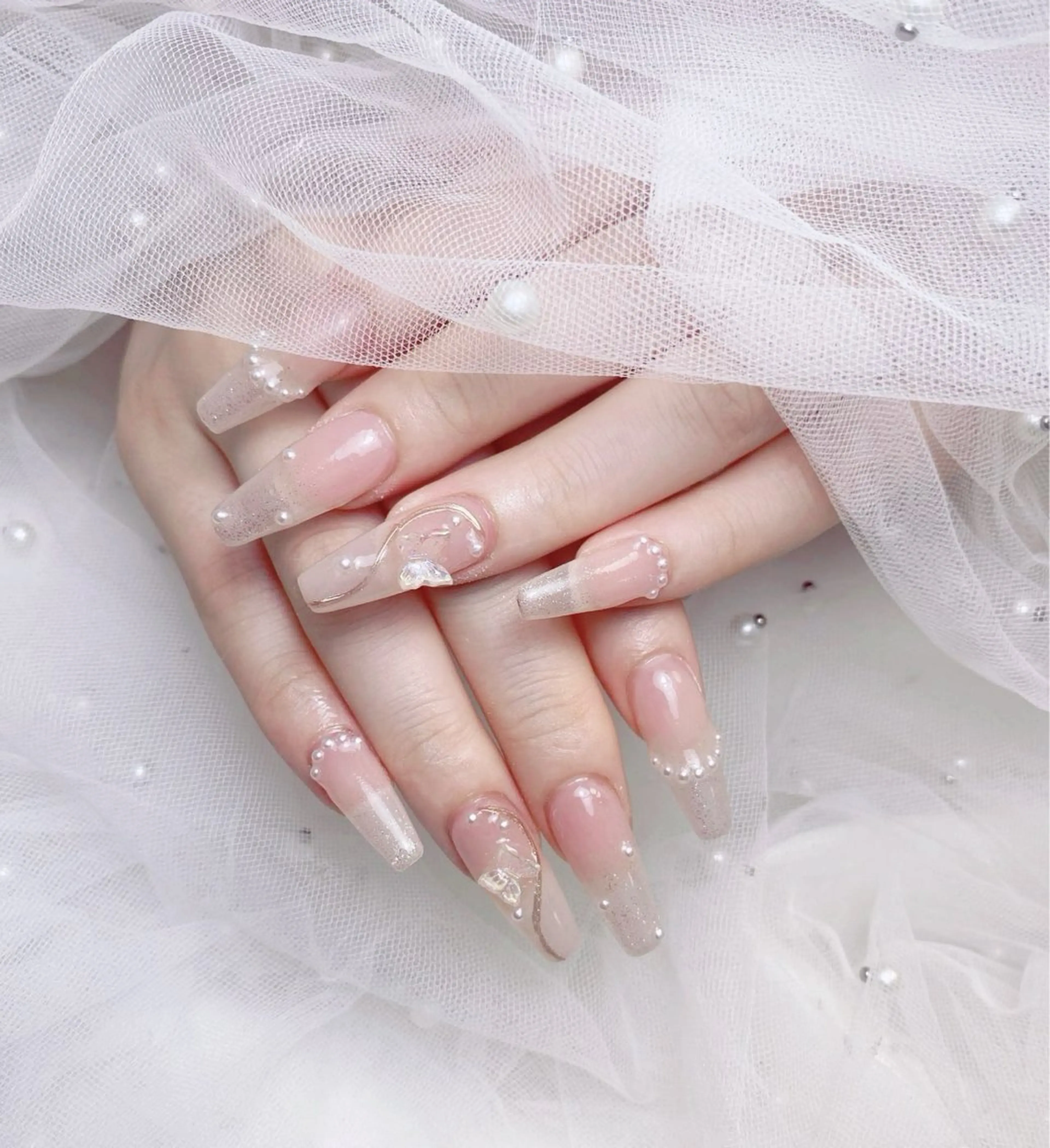 ネイル フレンチネイル ジェルネイル ハート 韓国ネイル マグネットネイル ハンドネイル ネイルサロン lotusのネイルデザイン