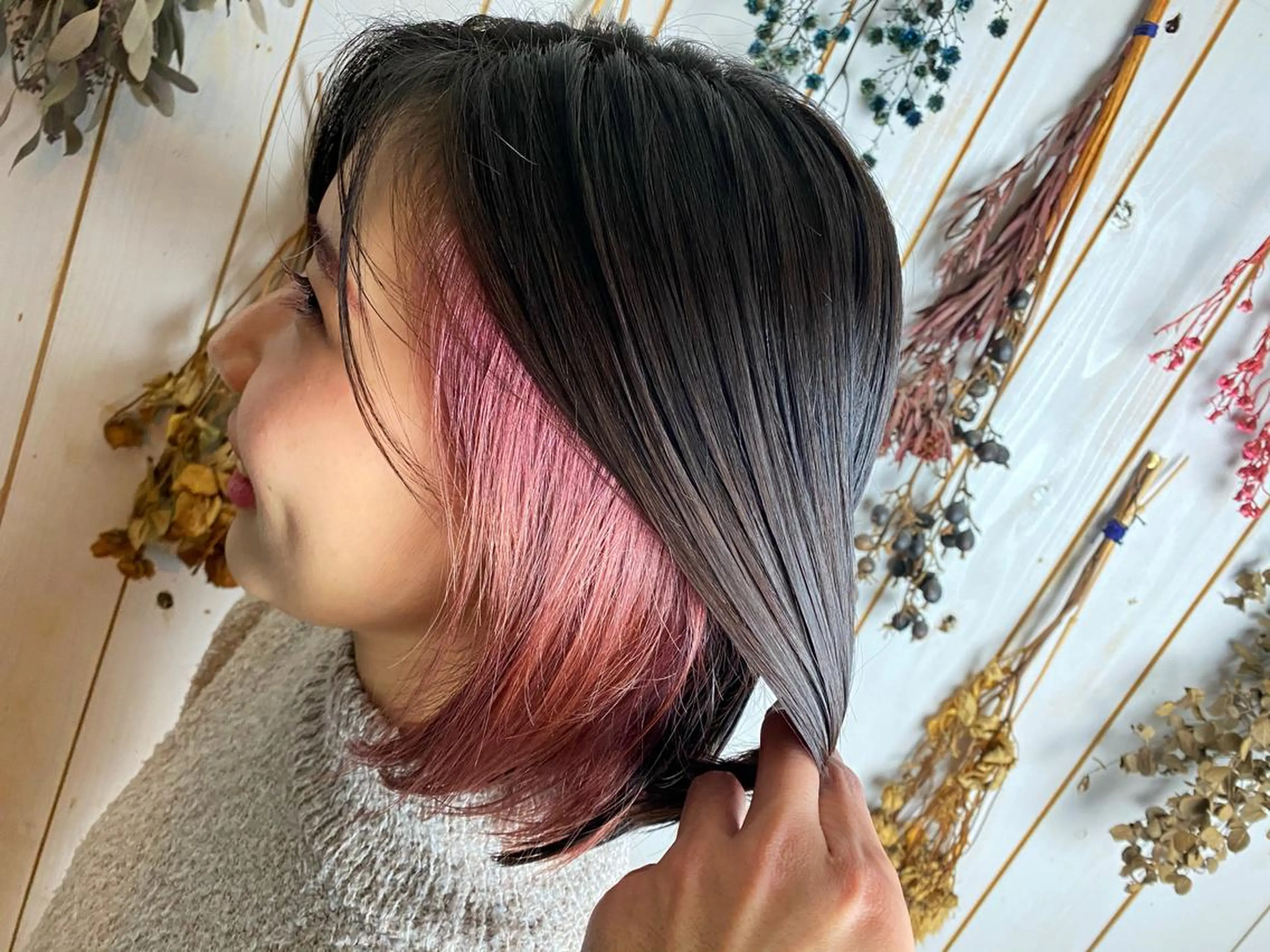 ミディアム カラー LILIS hair designのヘアスタイル