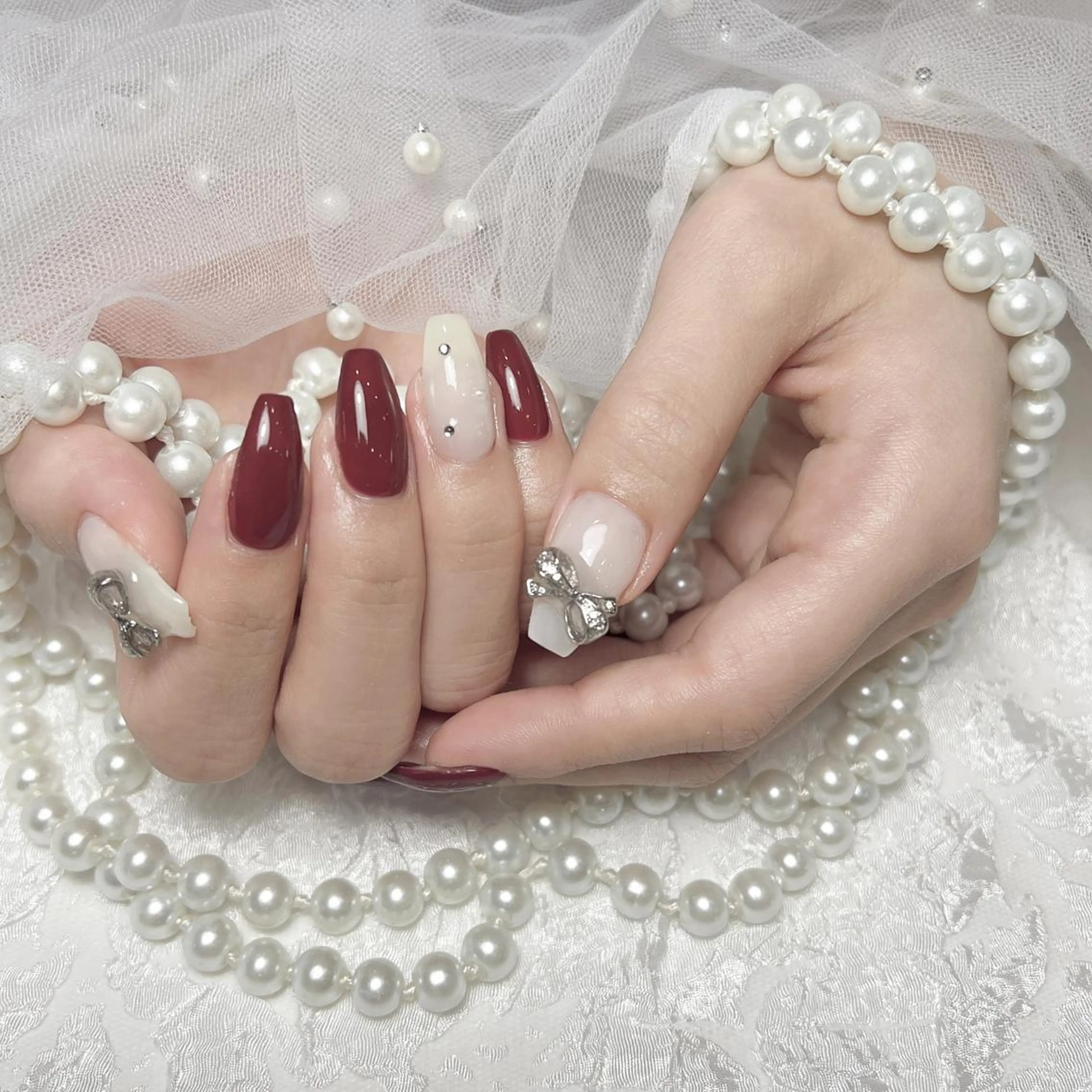 ネイル アートネイル フラッシュネイル フレンチネイル ジェルネイル ガラスフレンチ M2 BEAUTY サロンのネイルデザイン