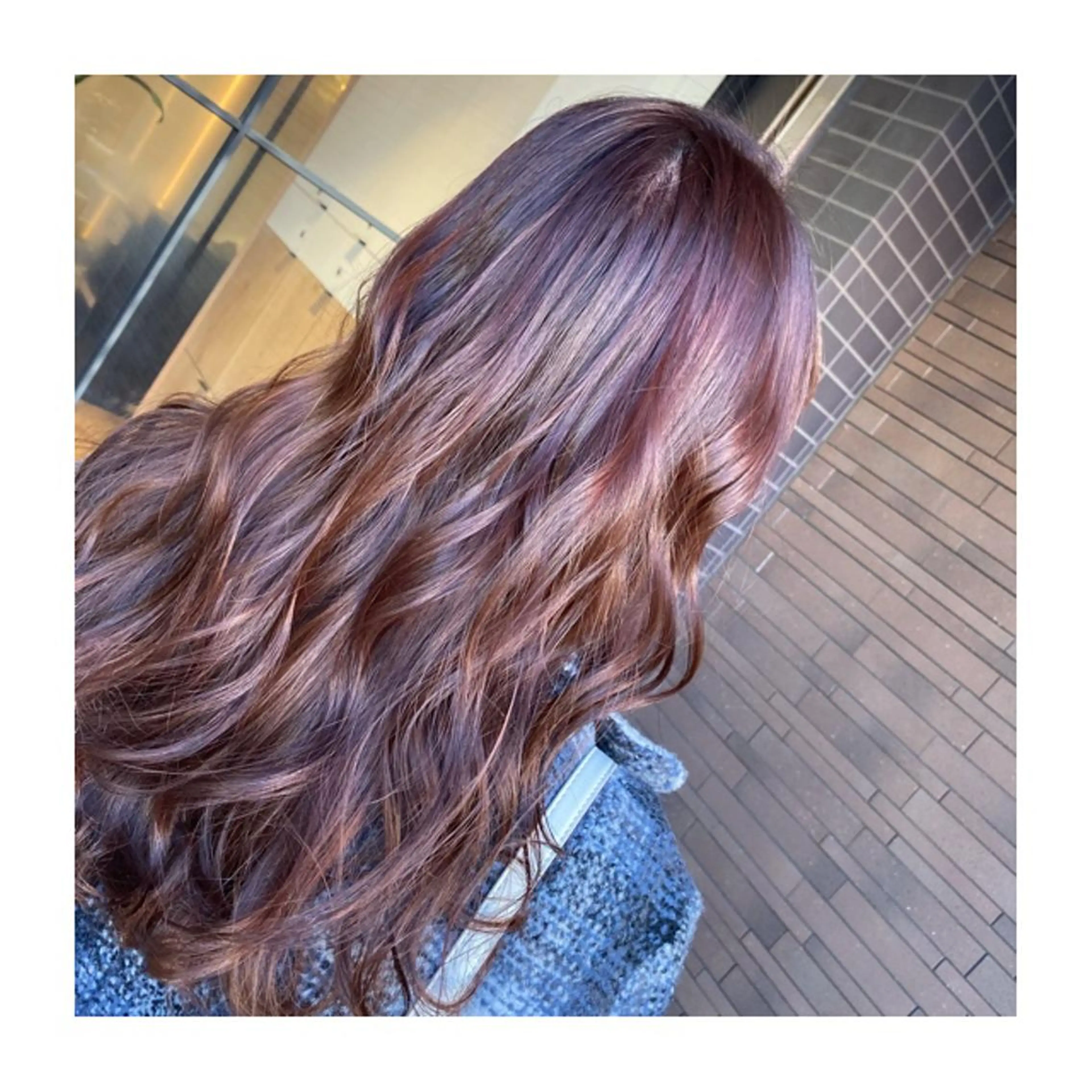 ロング カラー ヘアアレンジ ブラウンカラー ピンクカラー ピンクブラウン 小國 綾かのヘアスタイル