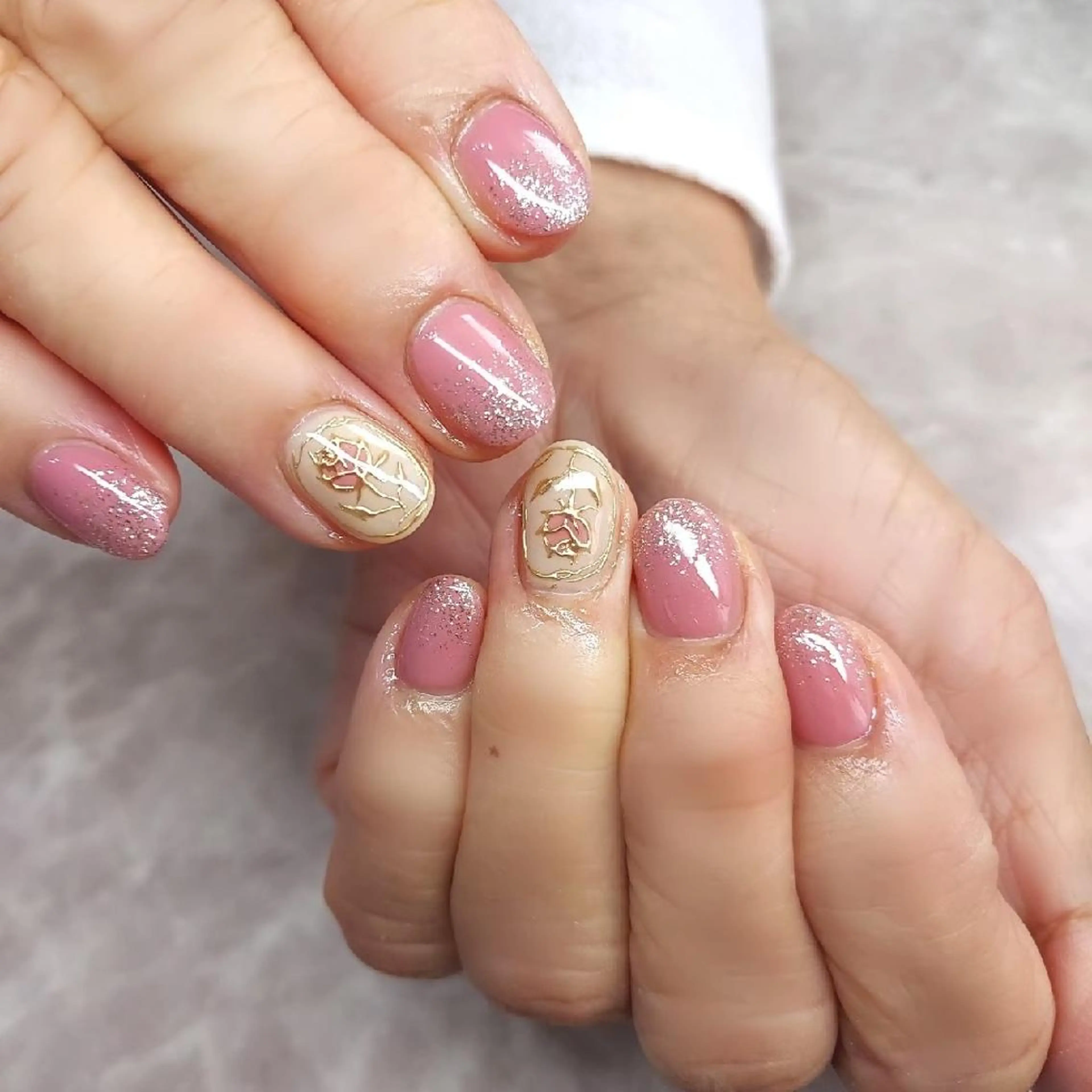 ネイル フラワーネイル マグネットネイル ミラーネイル ニュアンスネイル ハンドネイル 栗東駅 徒歩10分 ネイルサロン ディアのネイルデザイン