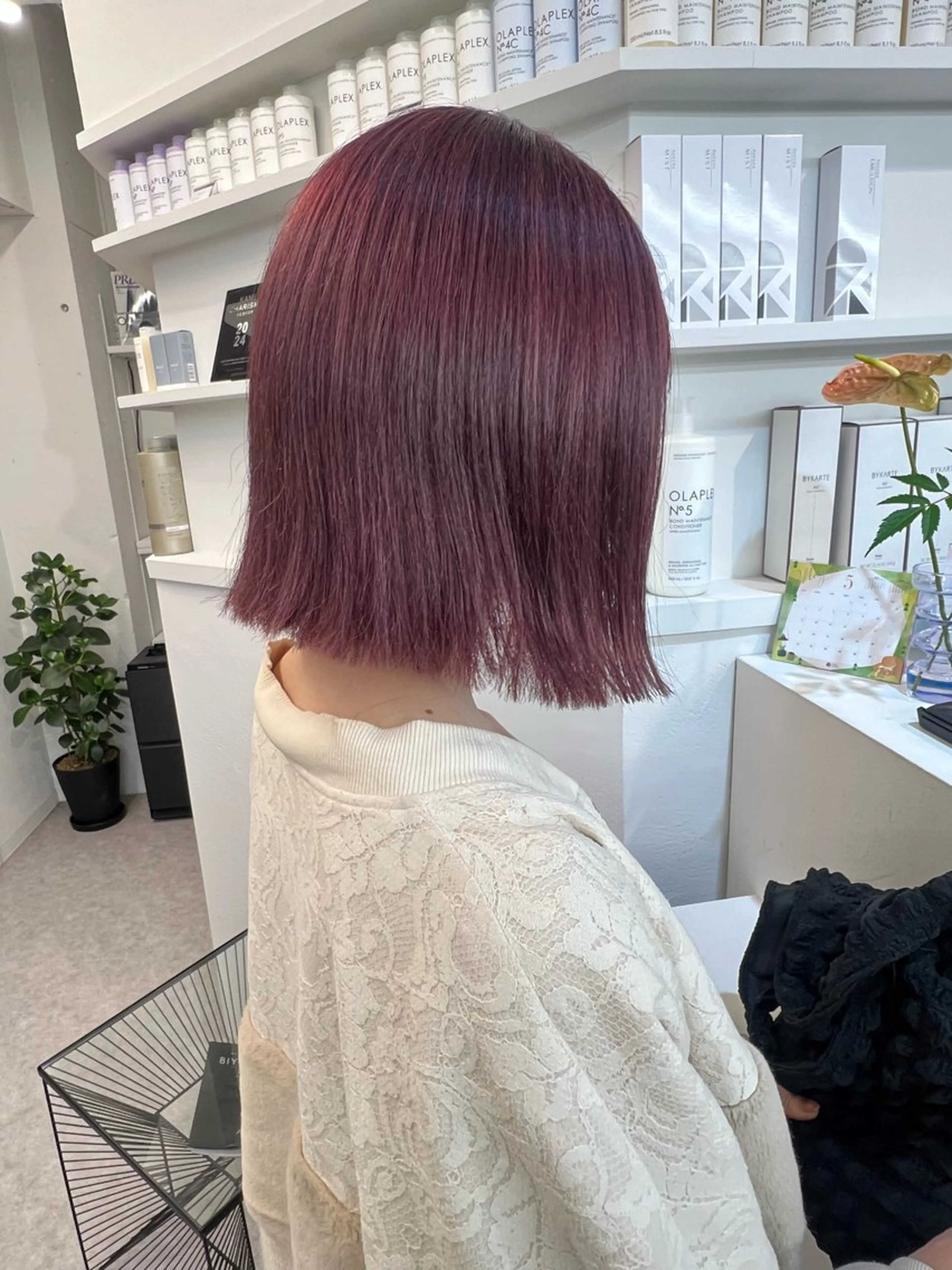 ミディアム カラー PELE所属・💍透明感 💖艶ミルクティーのヘアスタイル