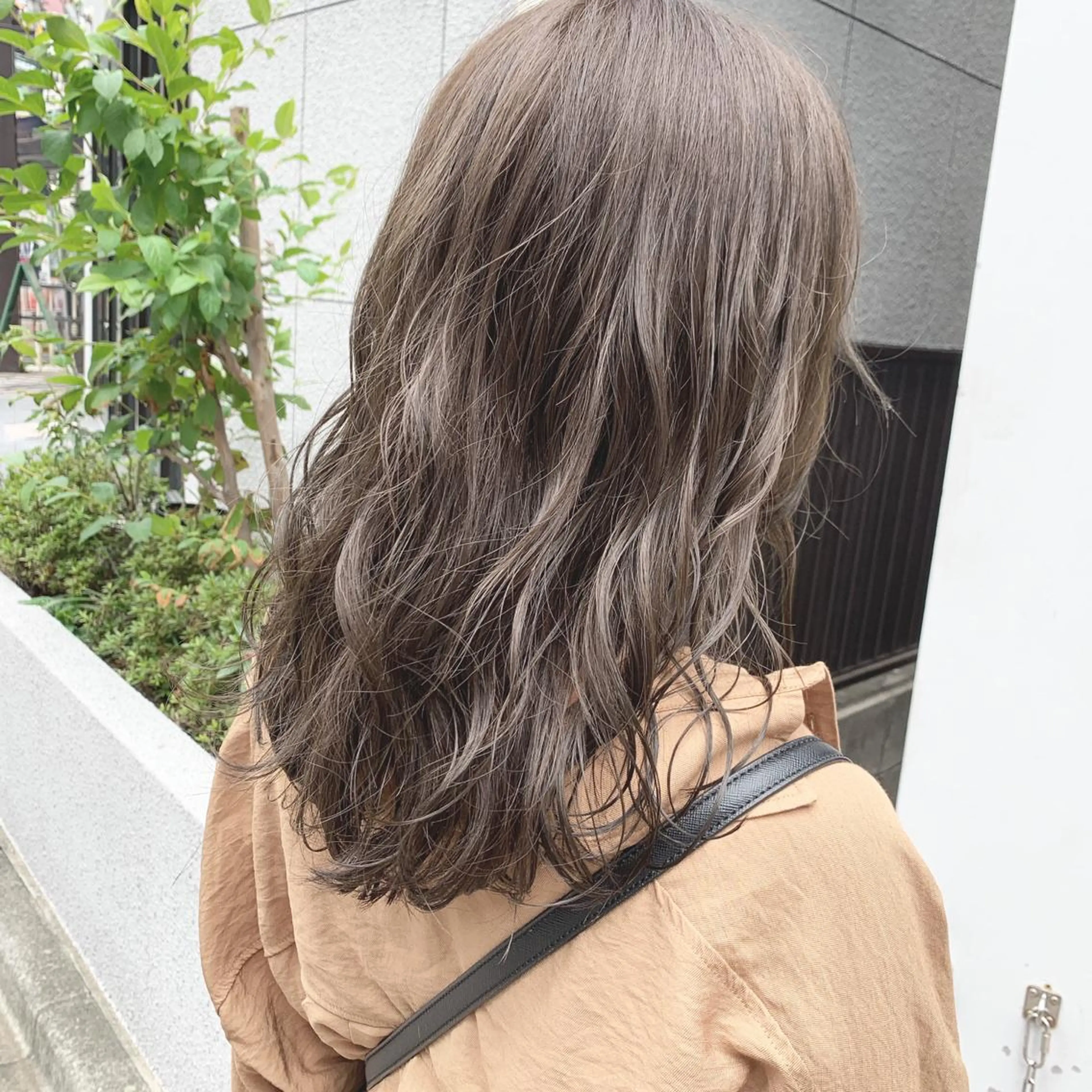 ロング カラー ベージュカラー ブリーチ ブリーチなしカラー 渋谷ブリーチカラー 韓国ヘアyuikoのヘアスタイル