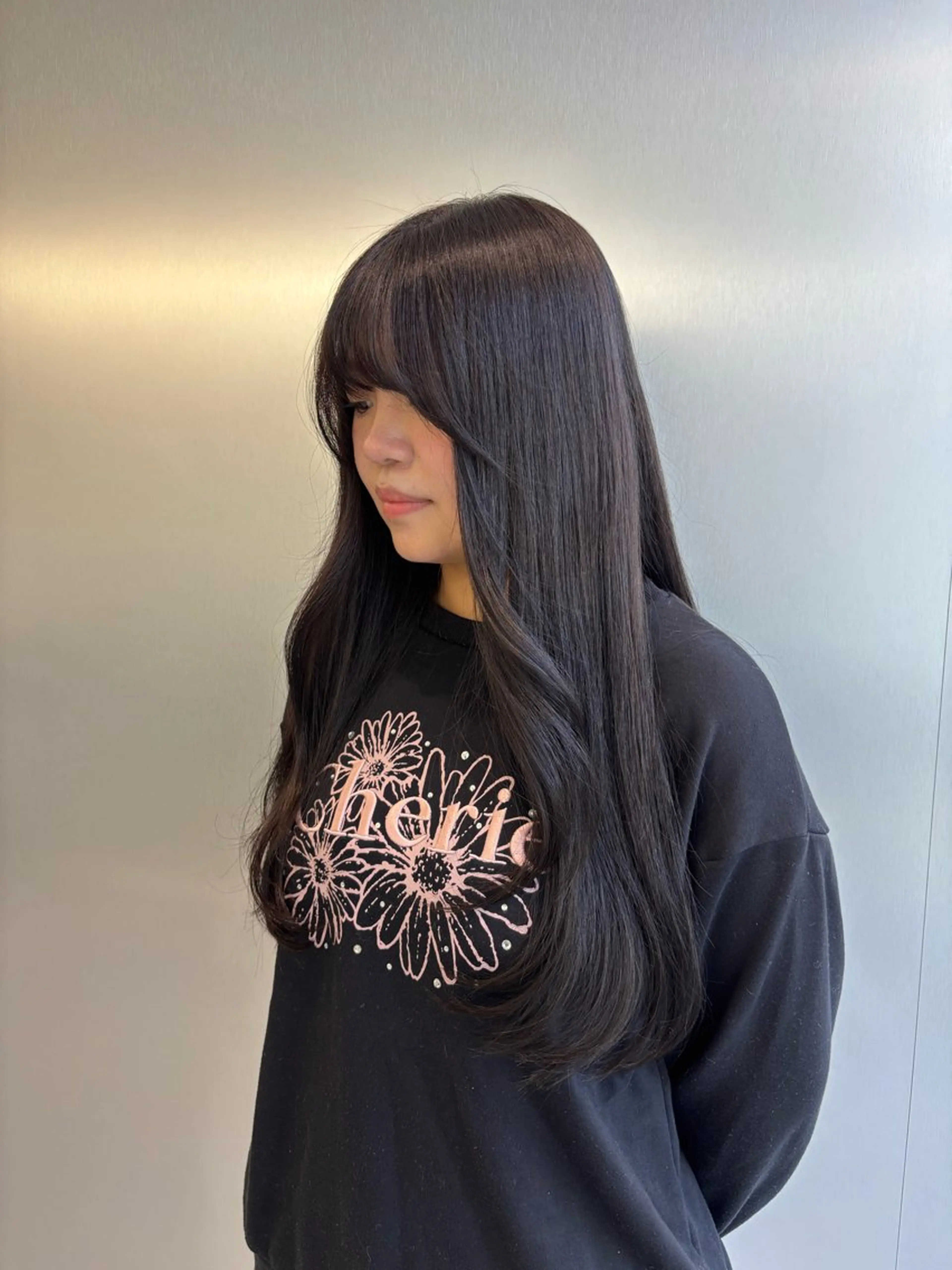 ロング ヘアカラー トリートメント 鶴町 桃香のヘアスタイル