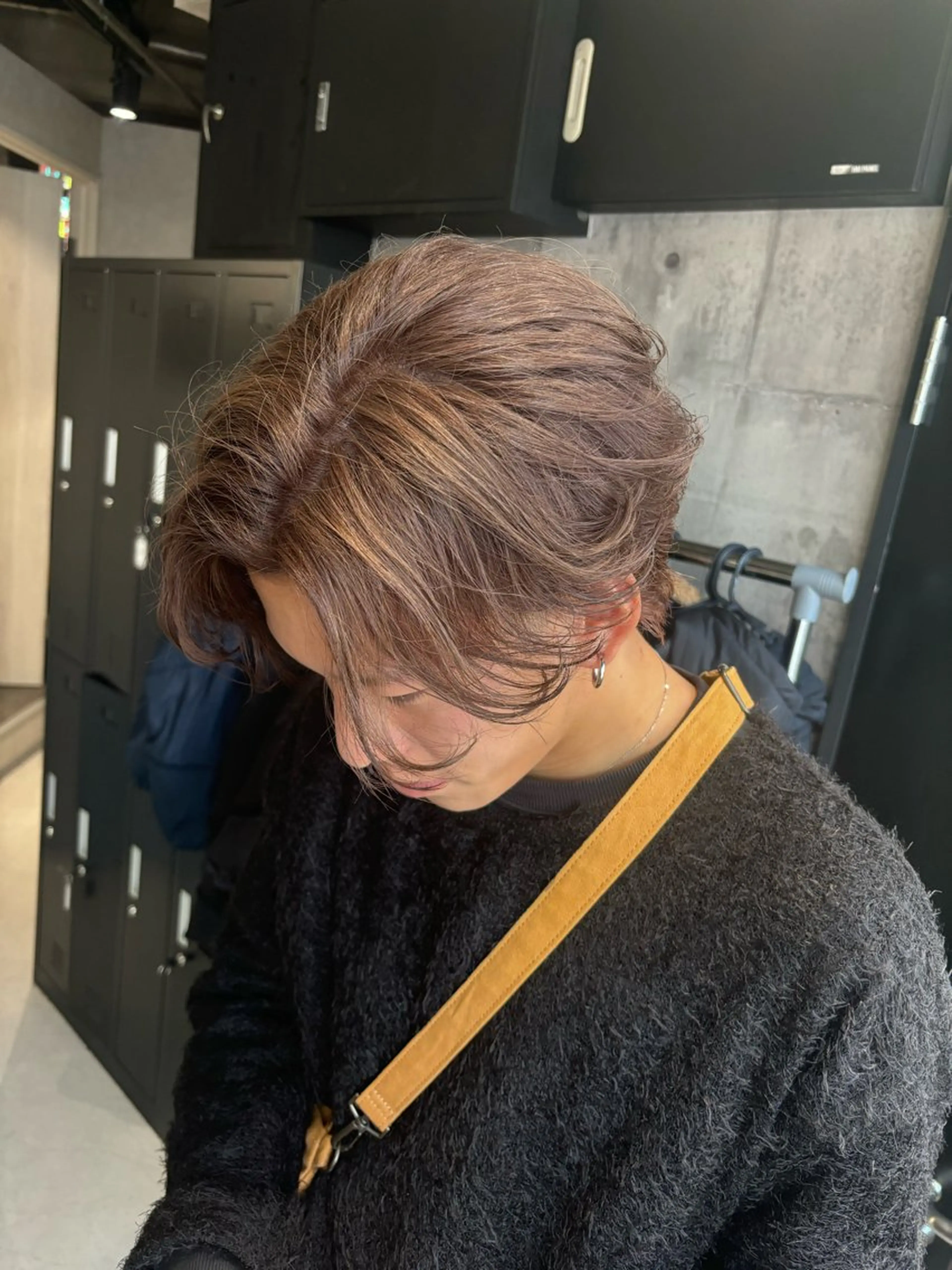 カラー メンズ グレージュ ミルクティーグレージュ カット ヘアカラー トリートメント _white【京橋店】所属・_WHITE / KENTOのヘアスタイル