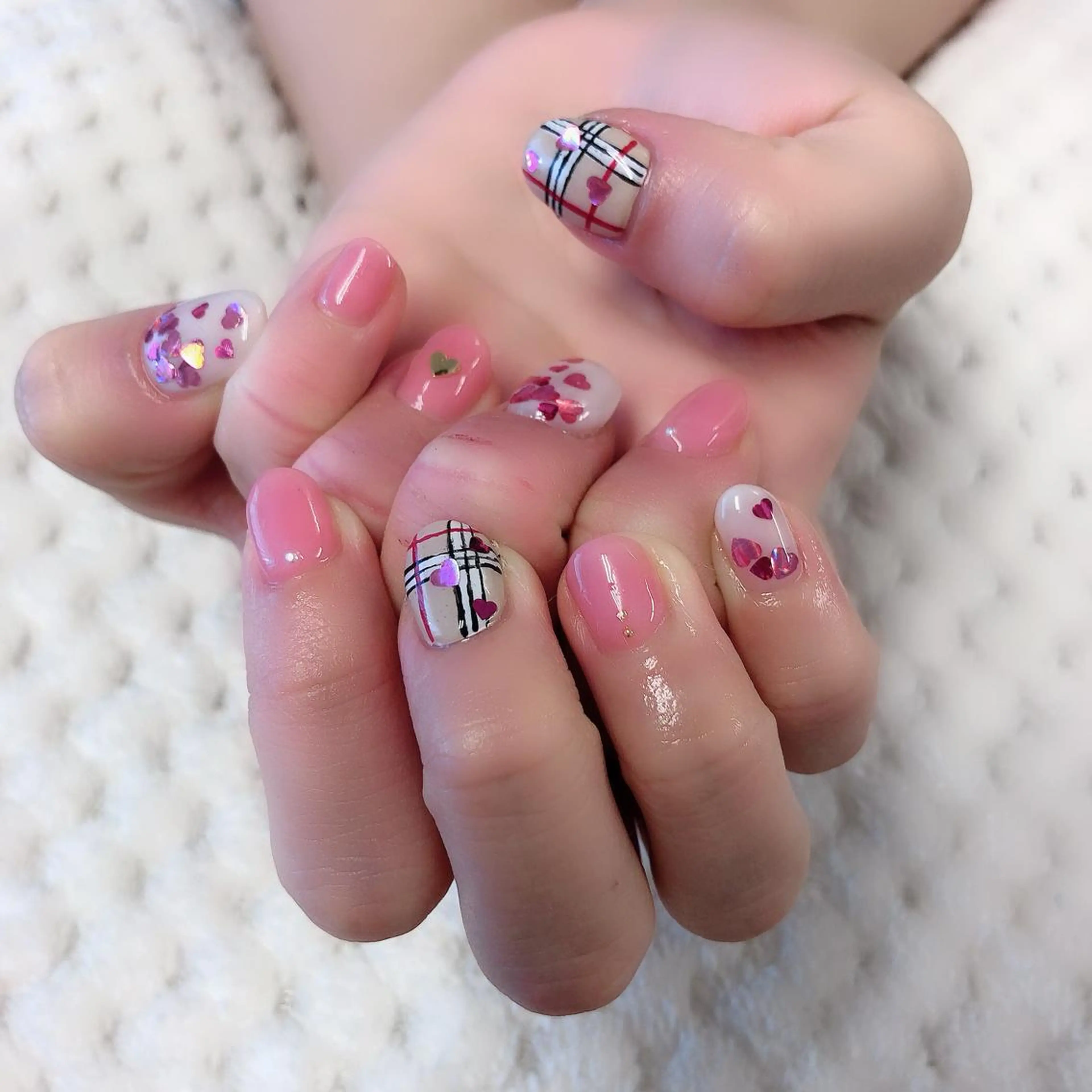 ネイル バレンタイン ono megumiのネイルデザイン