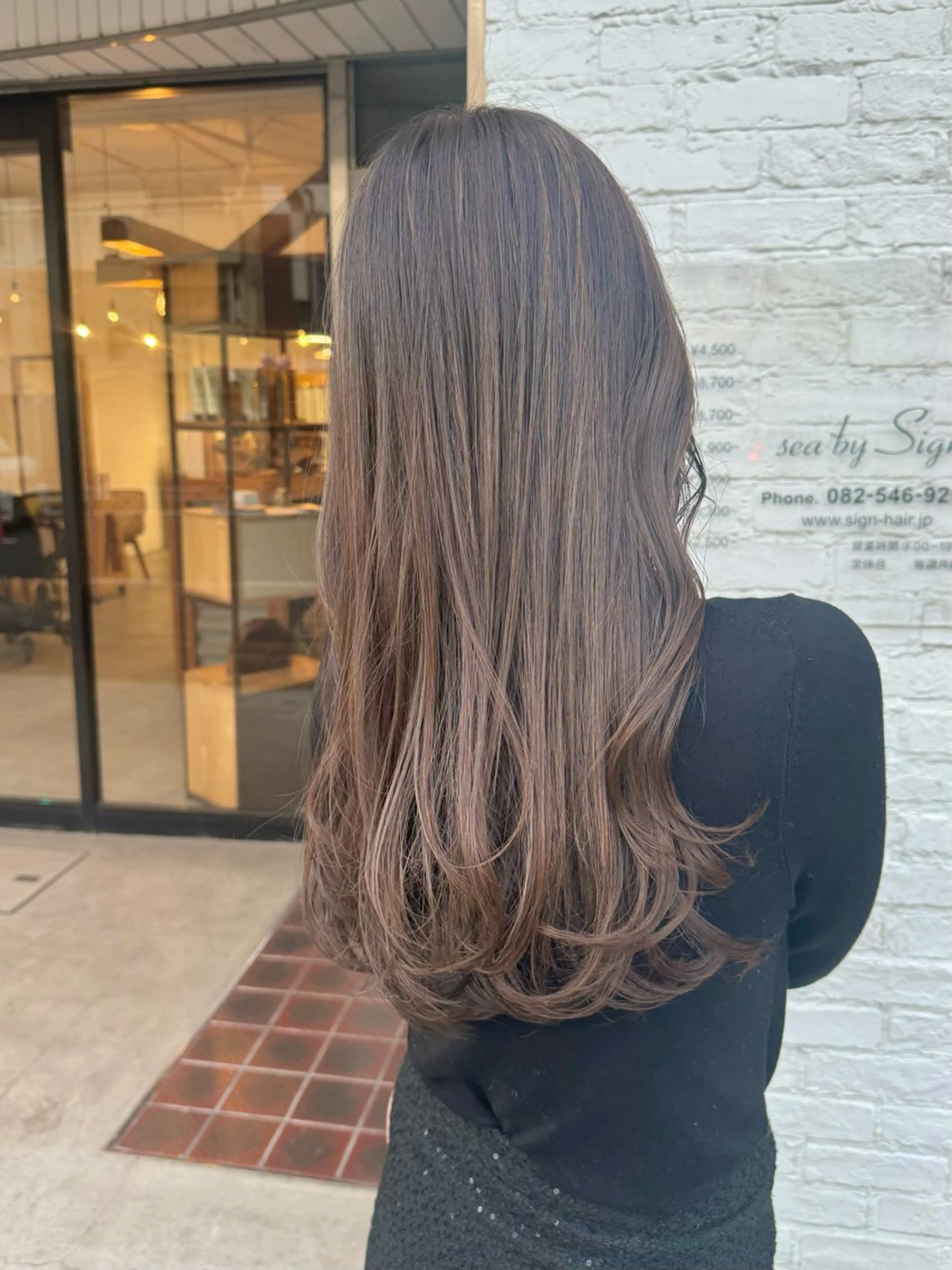 ロング 原田 彩花のヘアスタイル