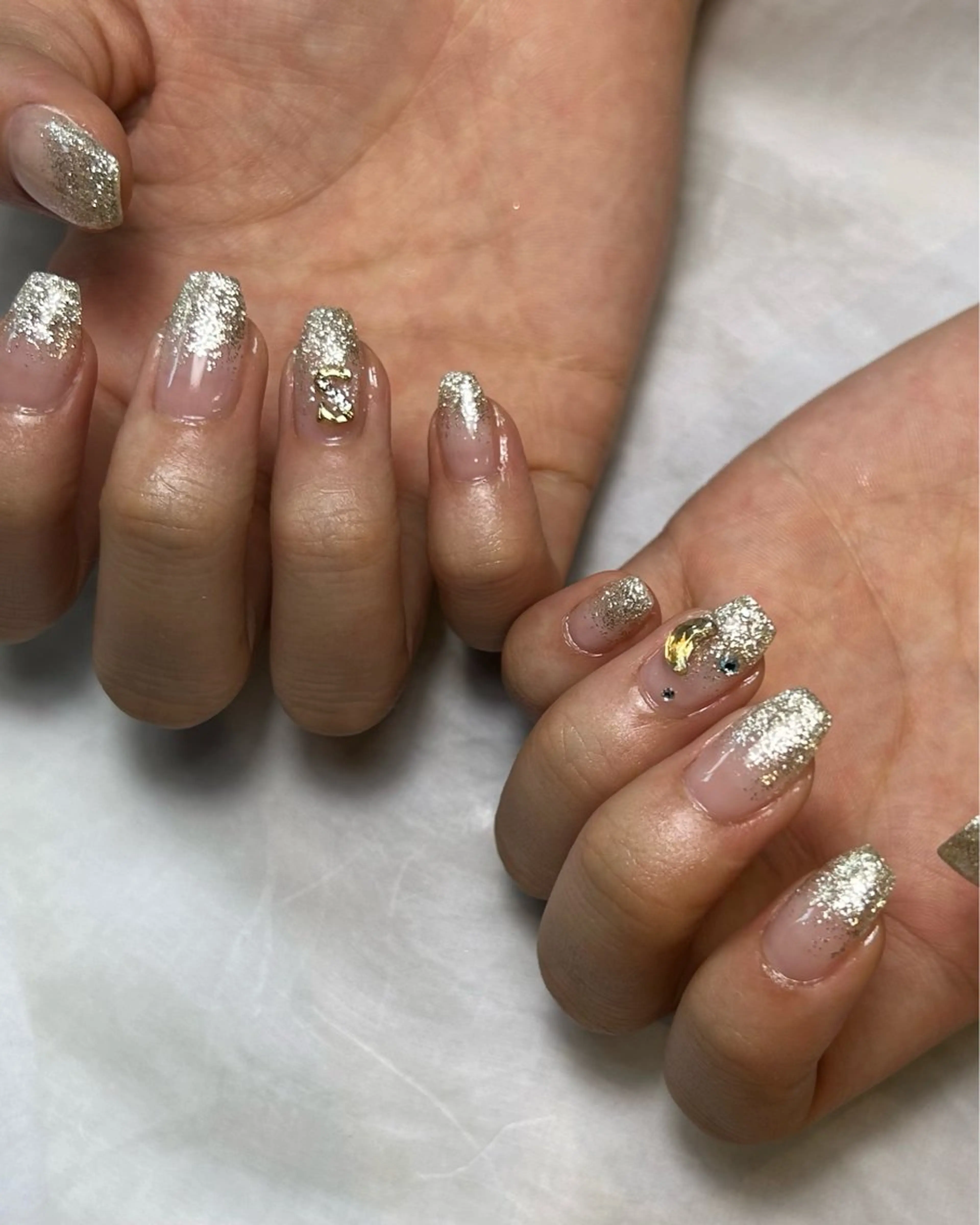 ネイル ラメ(グリッター) 持ち込み シルバー シンプルネイル ハンドネイル Reflection marikoのネイルデザイン