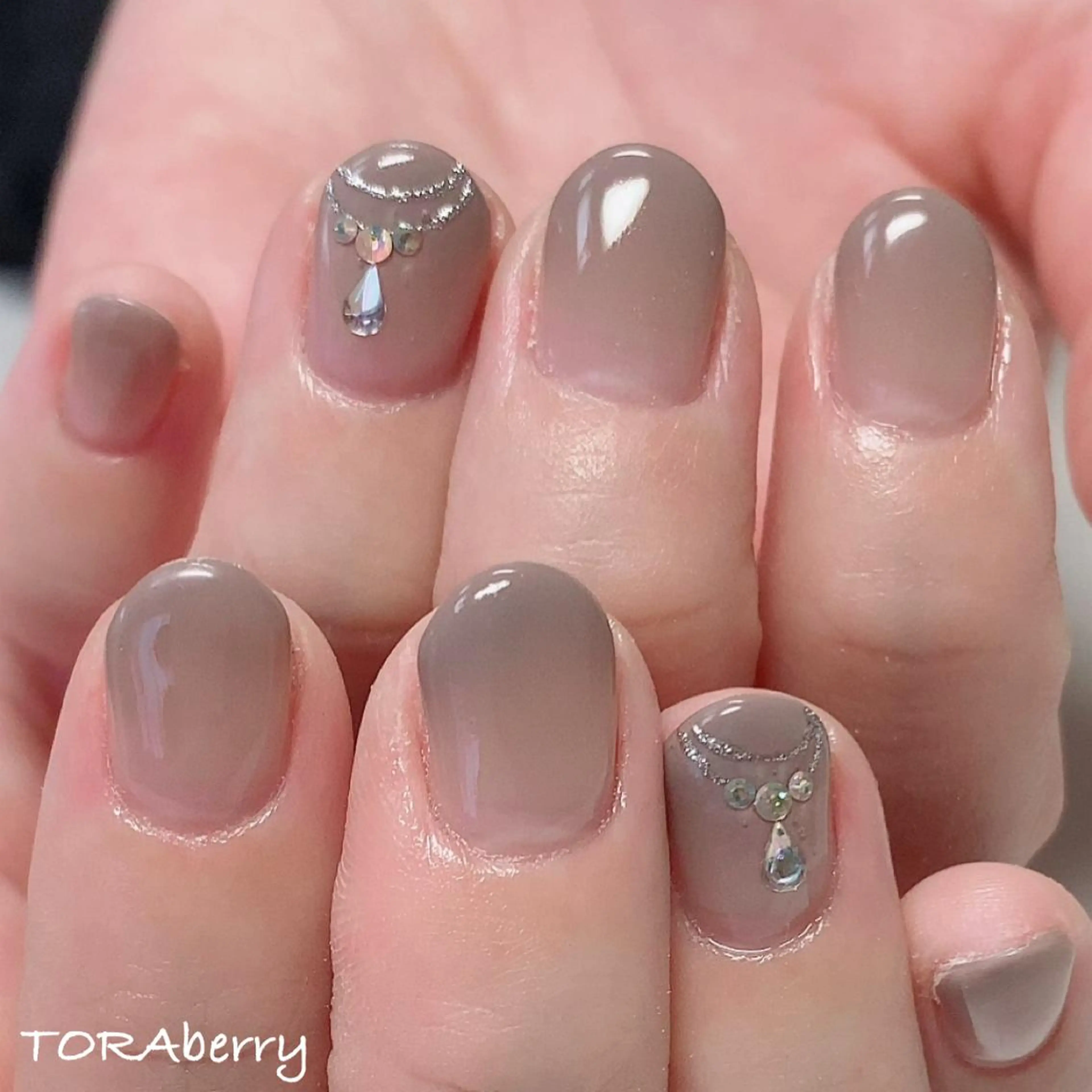 ネイル ハンドネイル ネイリスト なつみのネイルデザイン