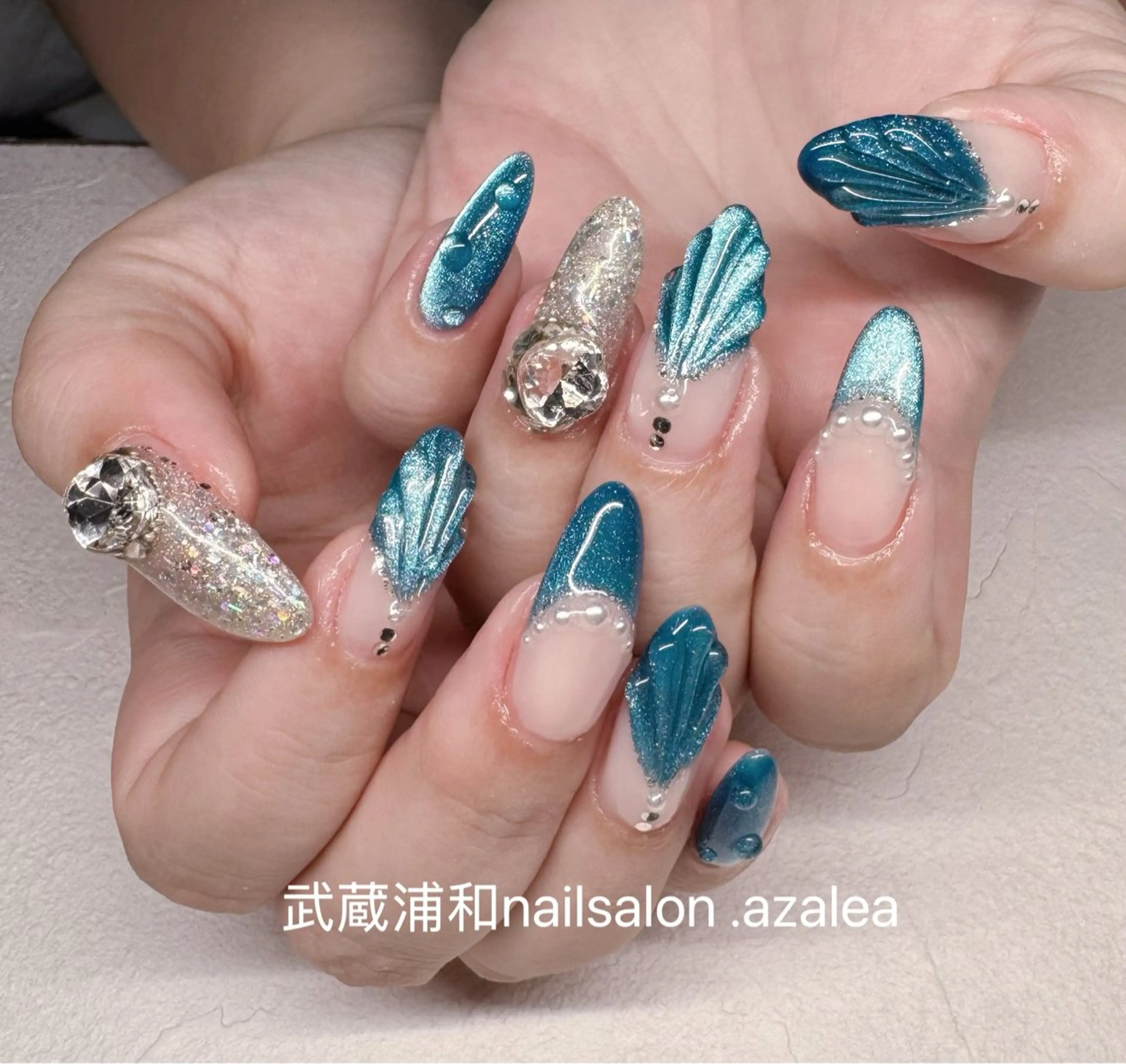 ネイル ハンドネイル R inのネイルデザイン