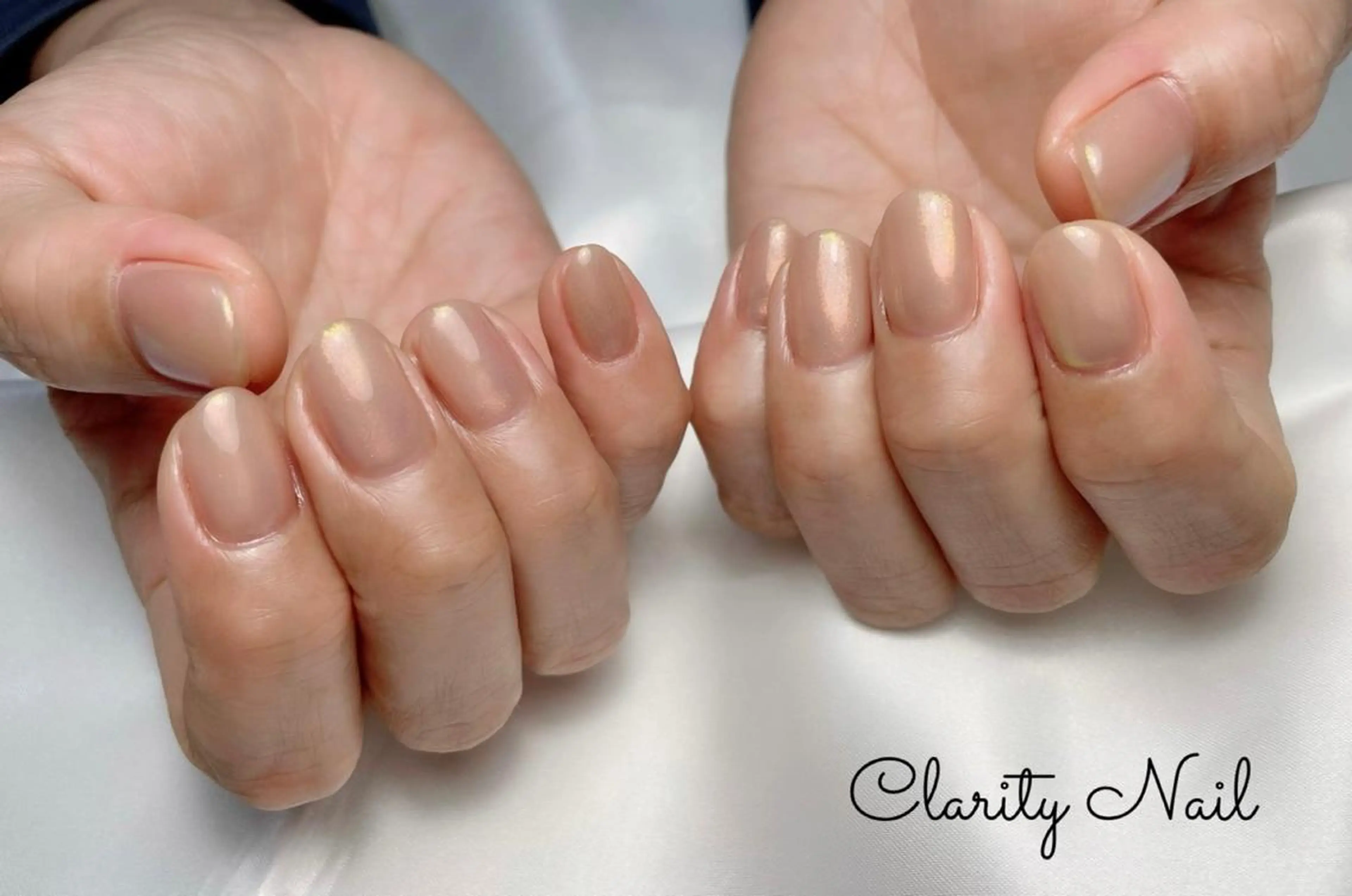 ネイル オーロラネイル ワンカラーネイル ハンドネイル Clarity Nailのネイルデザイン
