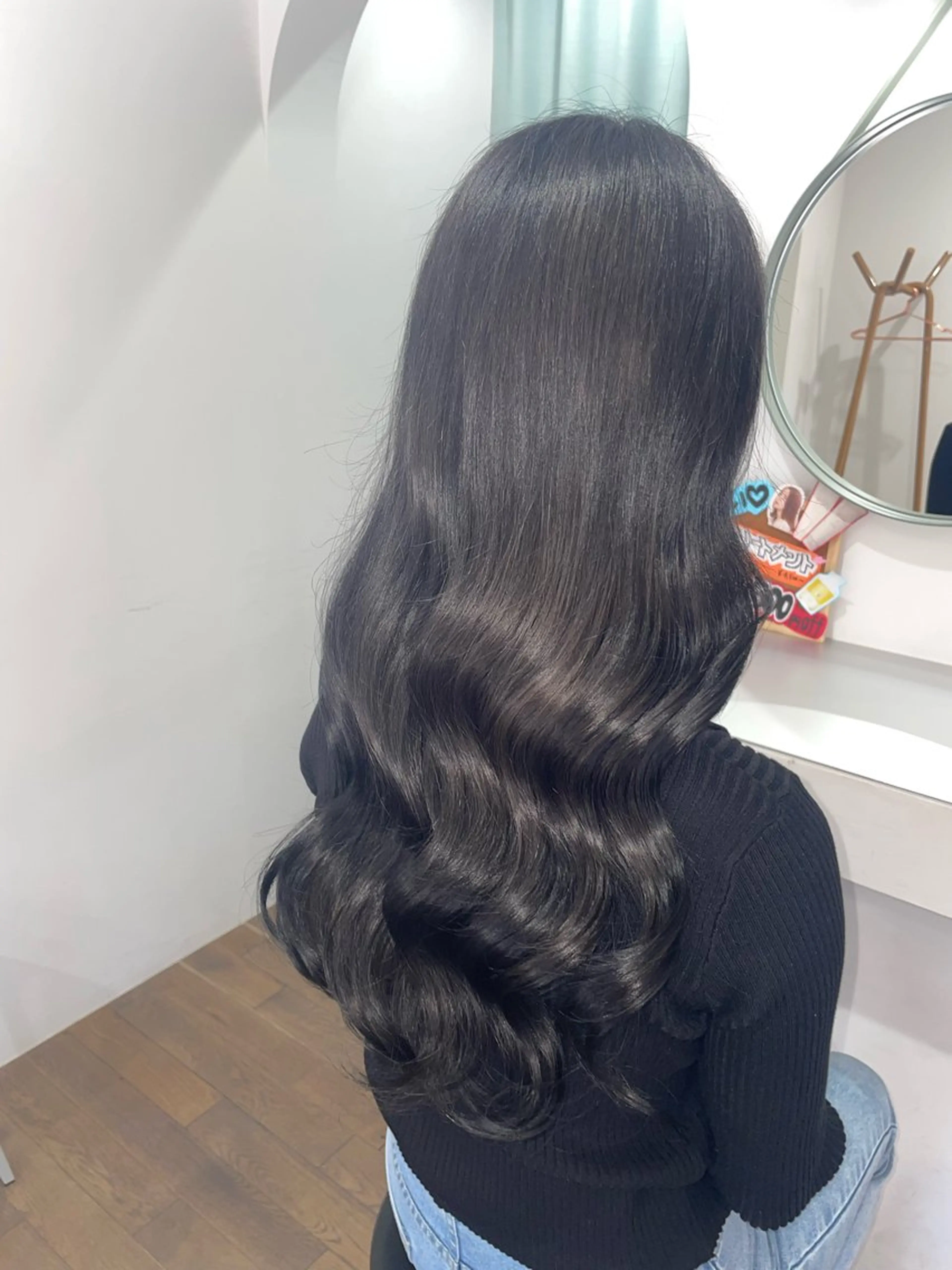 ロング カラー 透明感カラー グレージュ ヘアカラー lutz／ MIONのヘアスタイル