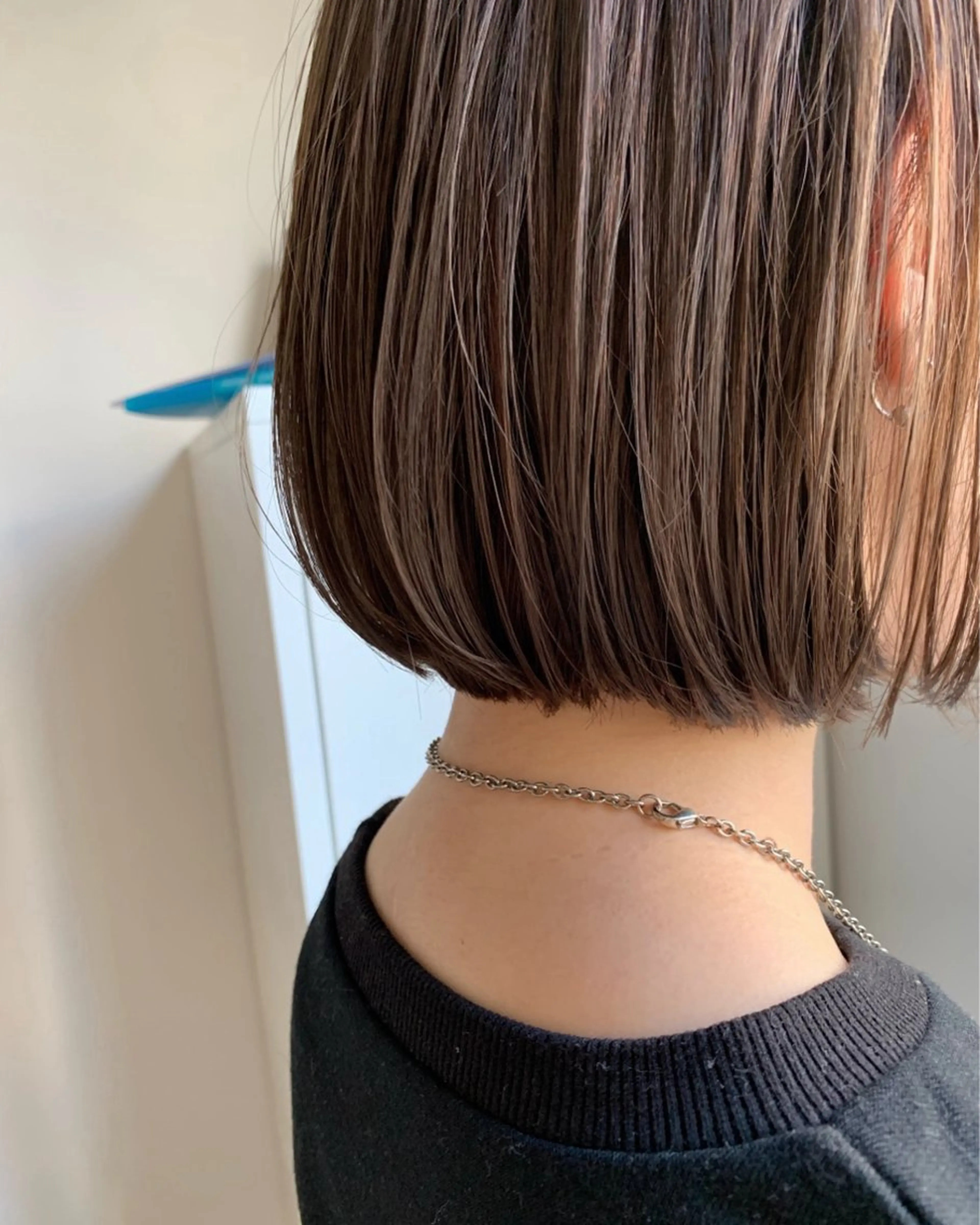 ミディアム カラー KVELL ユナのヘアスタイル