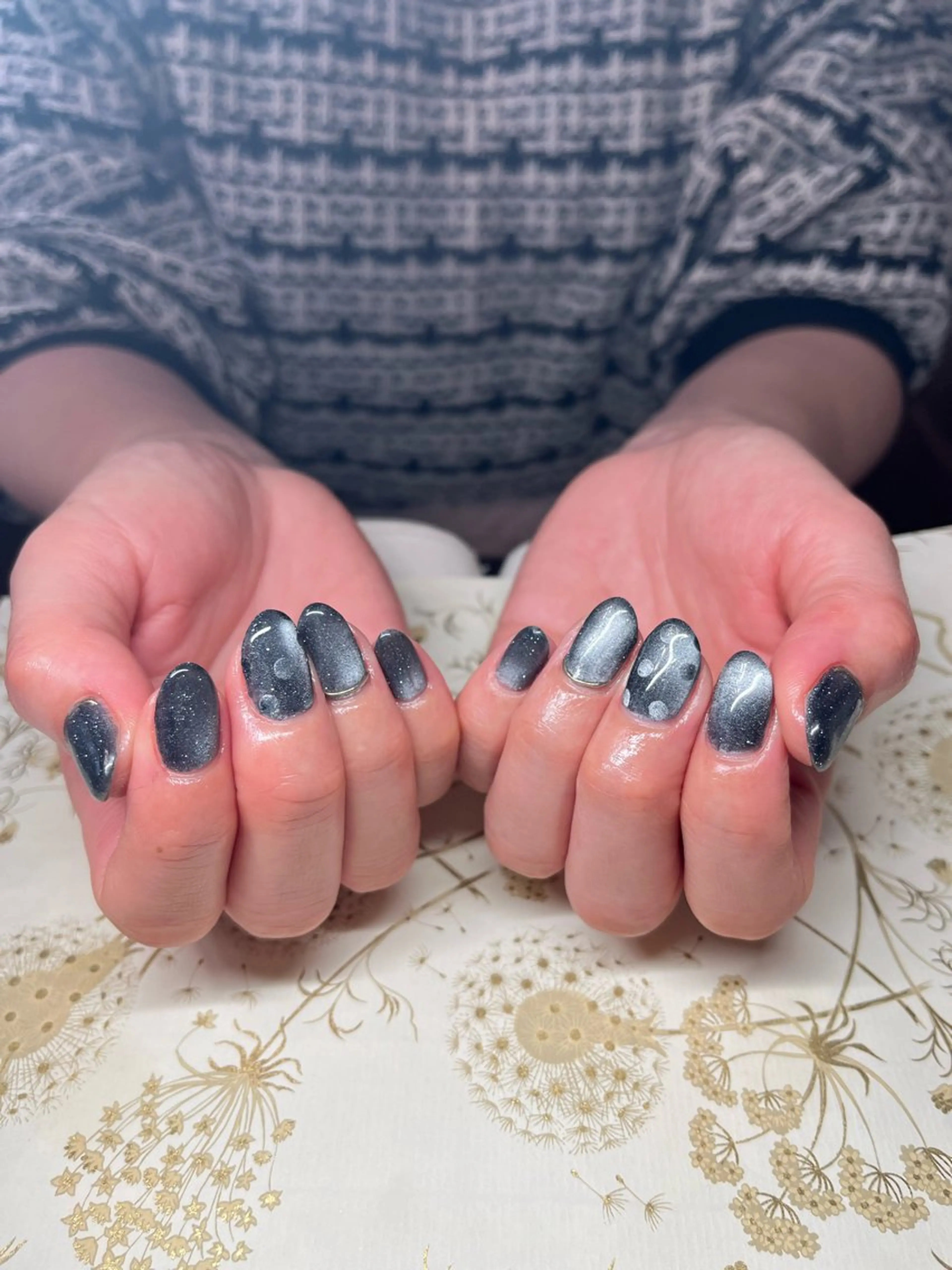 ネイル ドット マグネットネイル 冬ネイル ハンドネイル miel nailのネイルデザイン