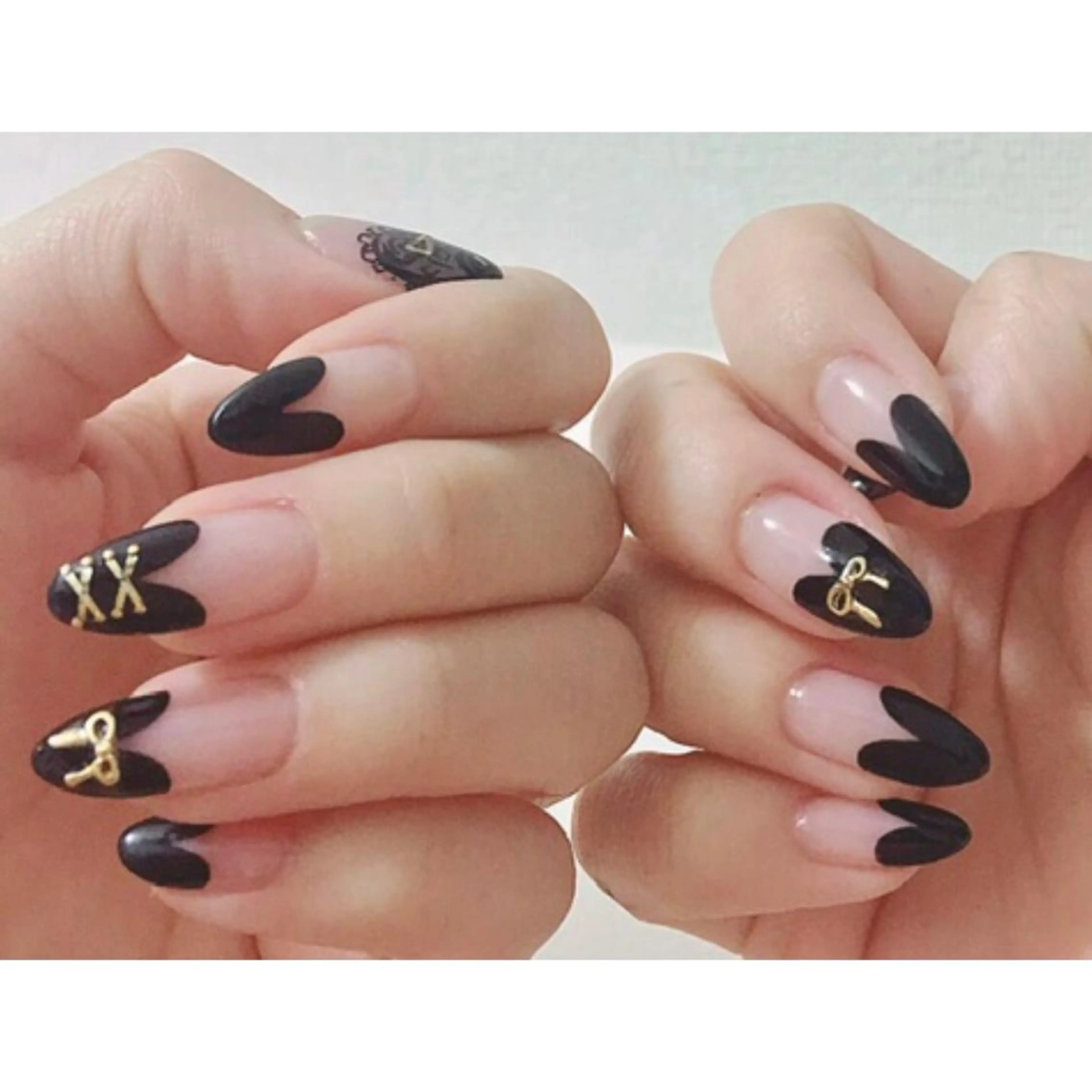 ロング ネイル フレンチネイル ハンドネイル T. Kasumiのネイルデザイン